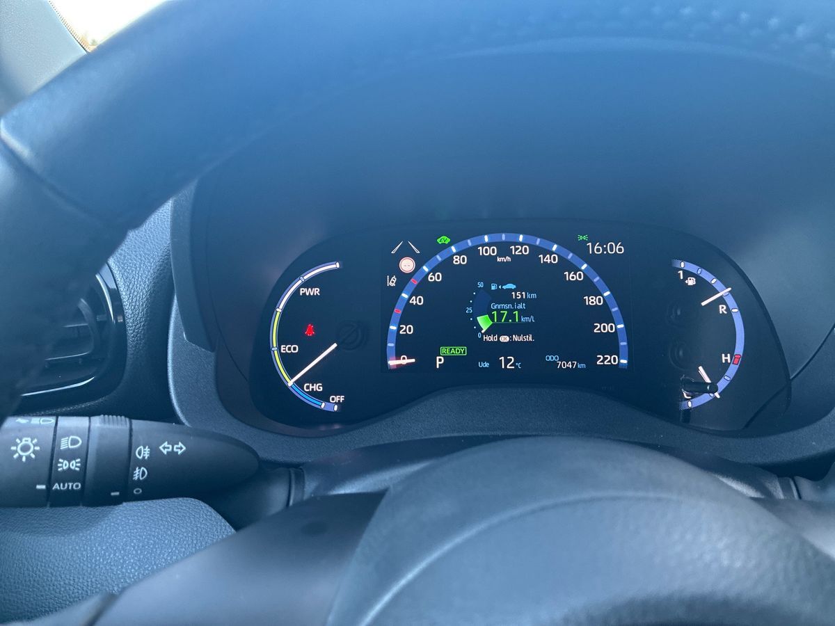 Billede af Toyota Yaris Cross 1,5 Hybrid Active Technology Plus 116HK 5d Trinl. Gear