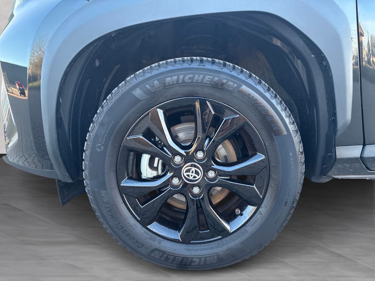 Billede af Toyota Yaris Cross 1,5 Hybrid Active Technology Plus 116HK 5d Trinl. Gear