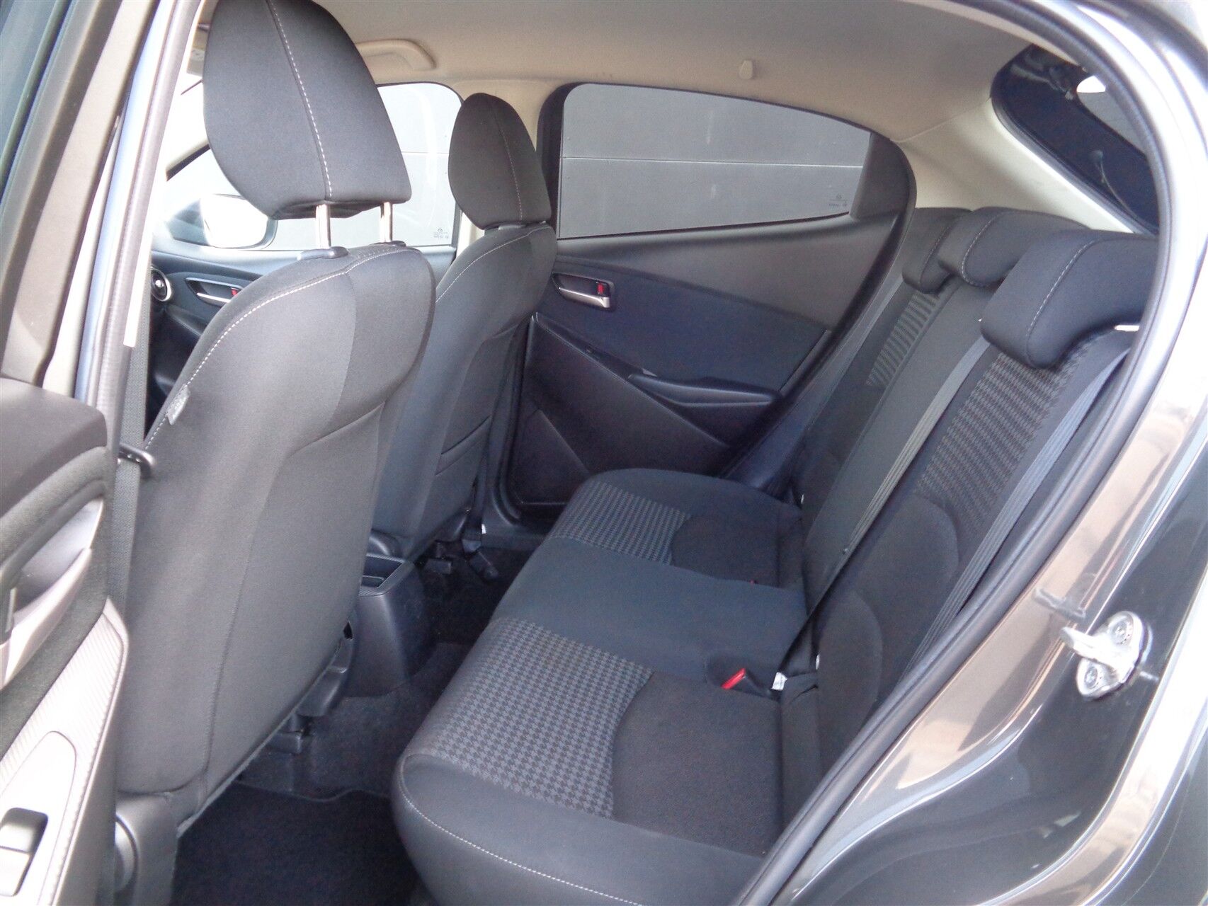 Billede af Mazda 2 1,5 Skyactiv-G Niseko 90HK 5d 6g Aut.