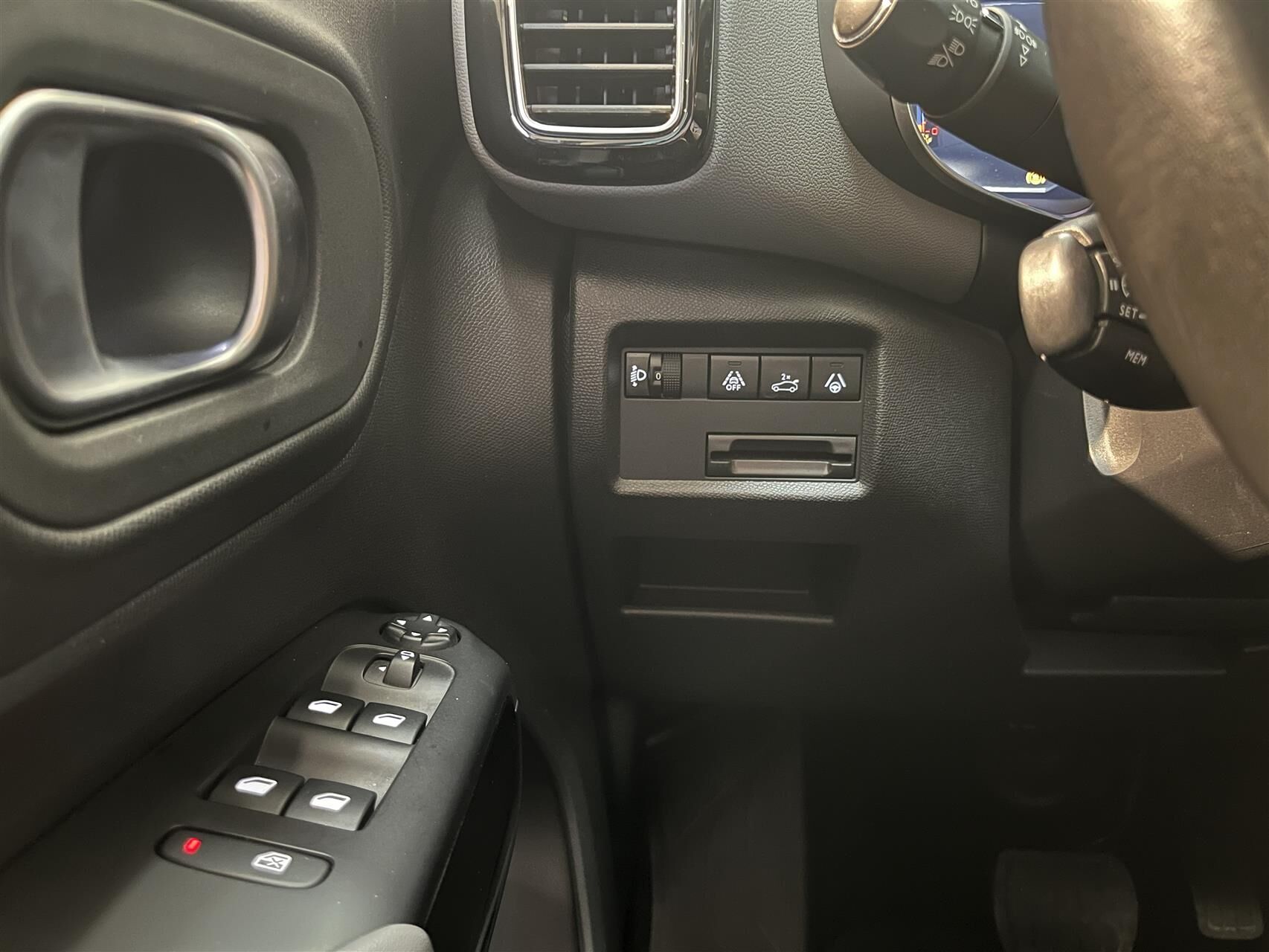 Billede af Citroën C5 Aircross 1,5 Blue HDi Platinum EAT8 start/stop 130HK 5d 8g Aut.