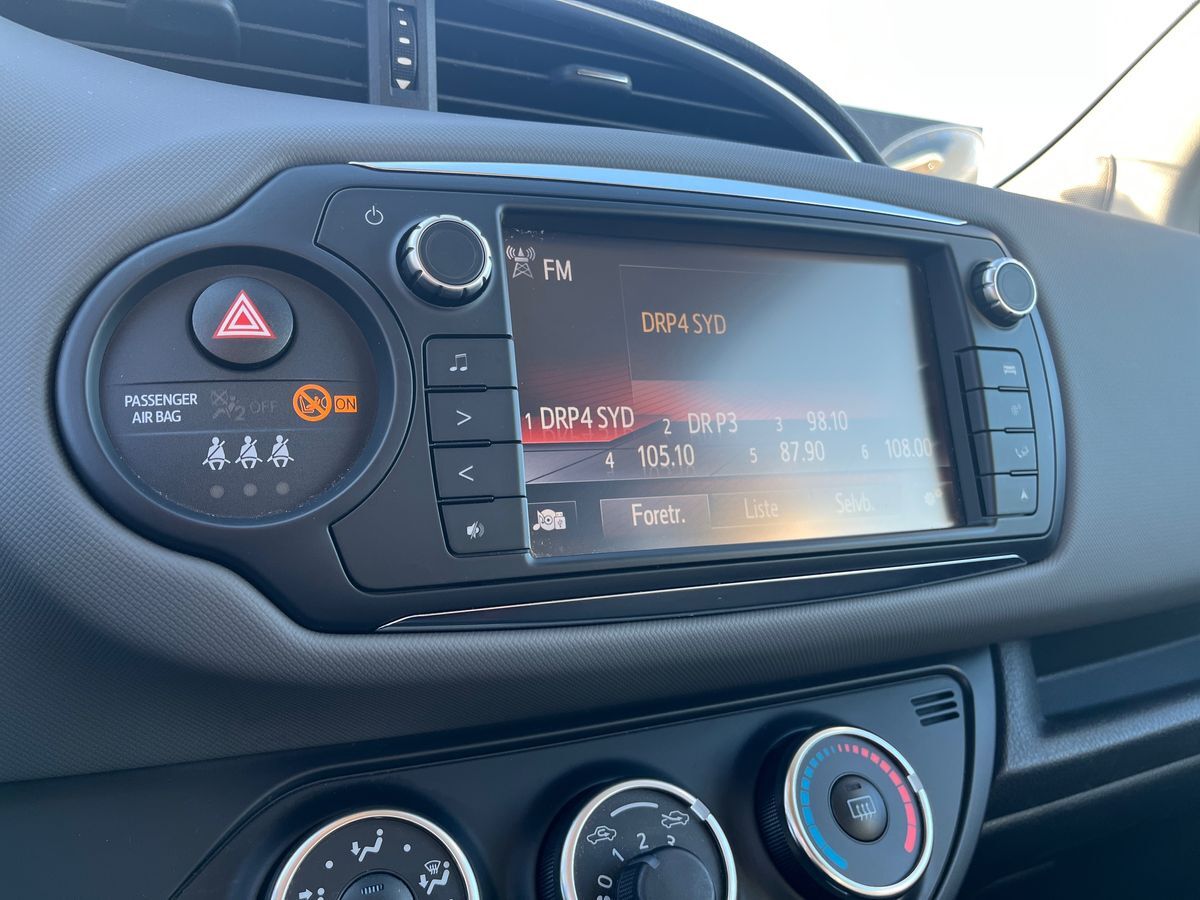 Billede af Toyota Yaris 1,3 VVT-I T2 Style 100HK 5d 6g