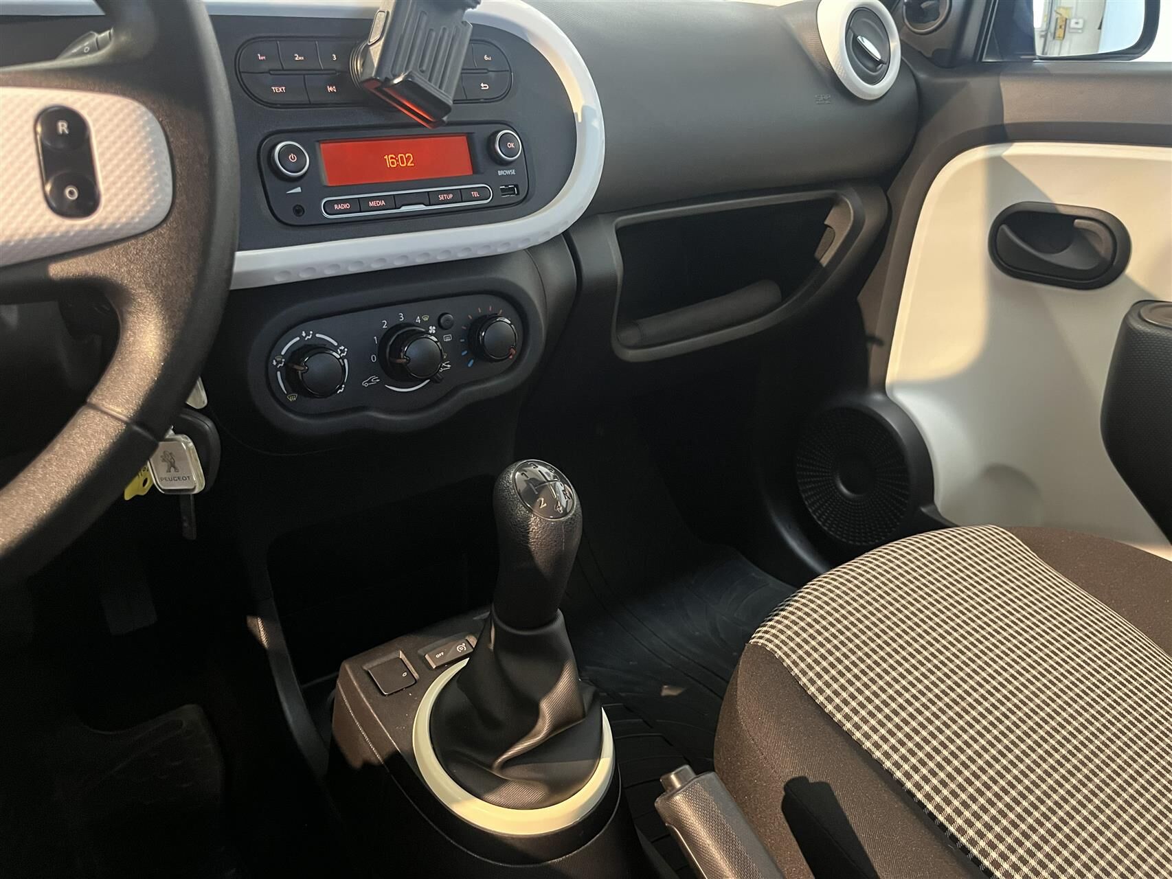 Billede af Renault Twingo 1,0 Sce Authentique start/stop 70HK 5d