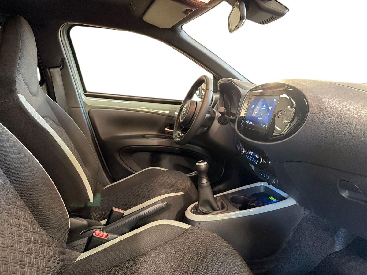 Billede af Toyota Aygo X 1,0 VVT-I Pulse 72HK 5d