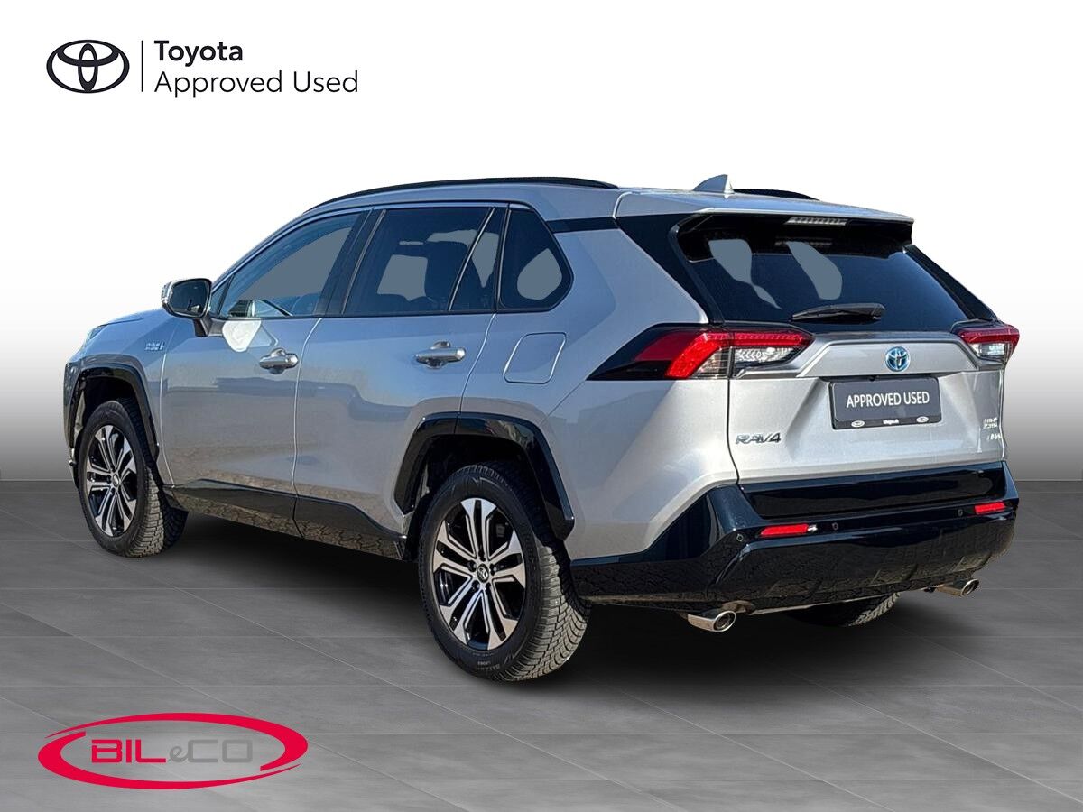 Billede af Toyota RAV4 Plug-in 2,5 Plugin-hybrid Active Business Comfort AWD 306HK 5d 6g Aut.