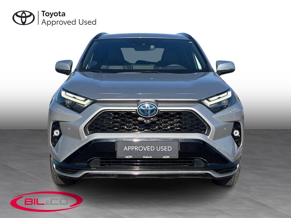 Billede af Toyota RAV4 Plug-in 2,5 Plugin-hybrid Active Business Comfort AWD 306HK 5d 6g Aut.