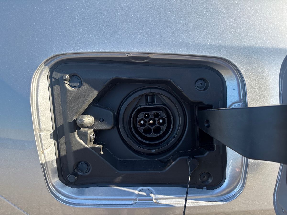 Billede af Toyota RAV4 Plug-in 2,5 Plugin-hybrid Active Business Comfort AWD 306HK 5d 6g Aut.