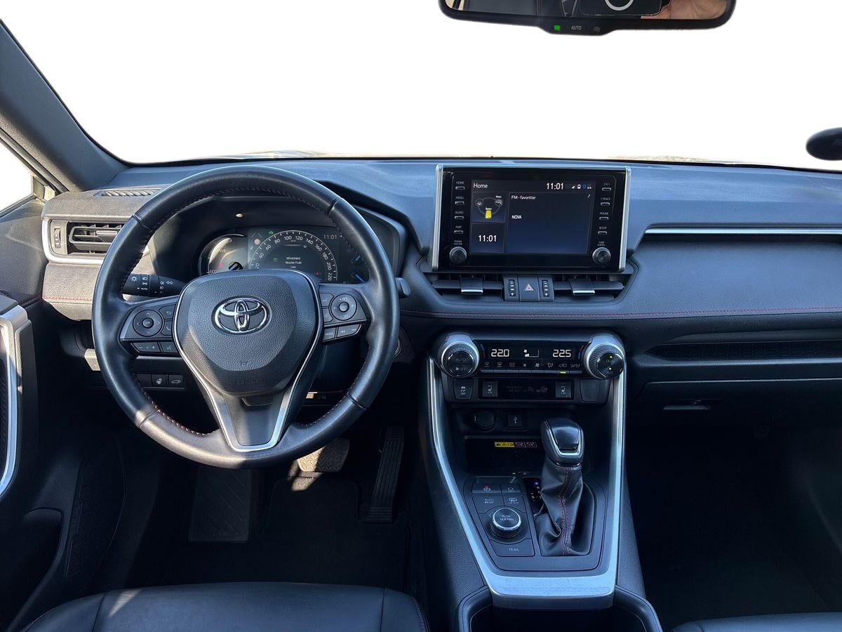 Billede af Toyota RAV4 Plug-in 2,5 Plugin-hybrid Active Business Comfort AWD 306HK 5d 6g Aut.