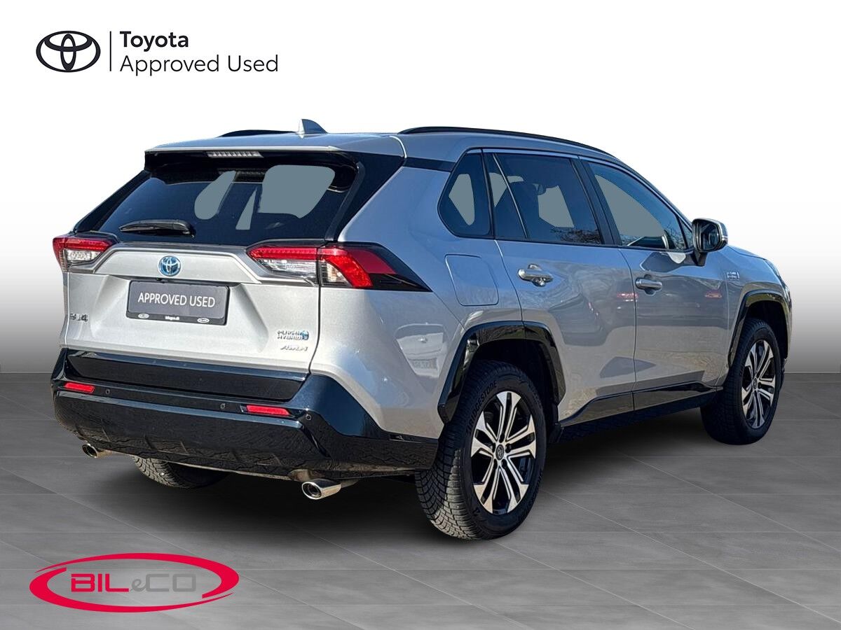 Billede af Toyota RAV4 Plug-in 2,5 Plugin-hybrid Active Business Comfort AWD 306HK 5d 6g Aut.