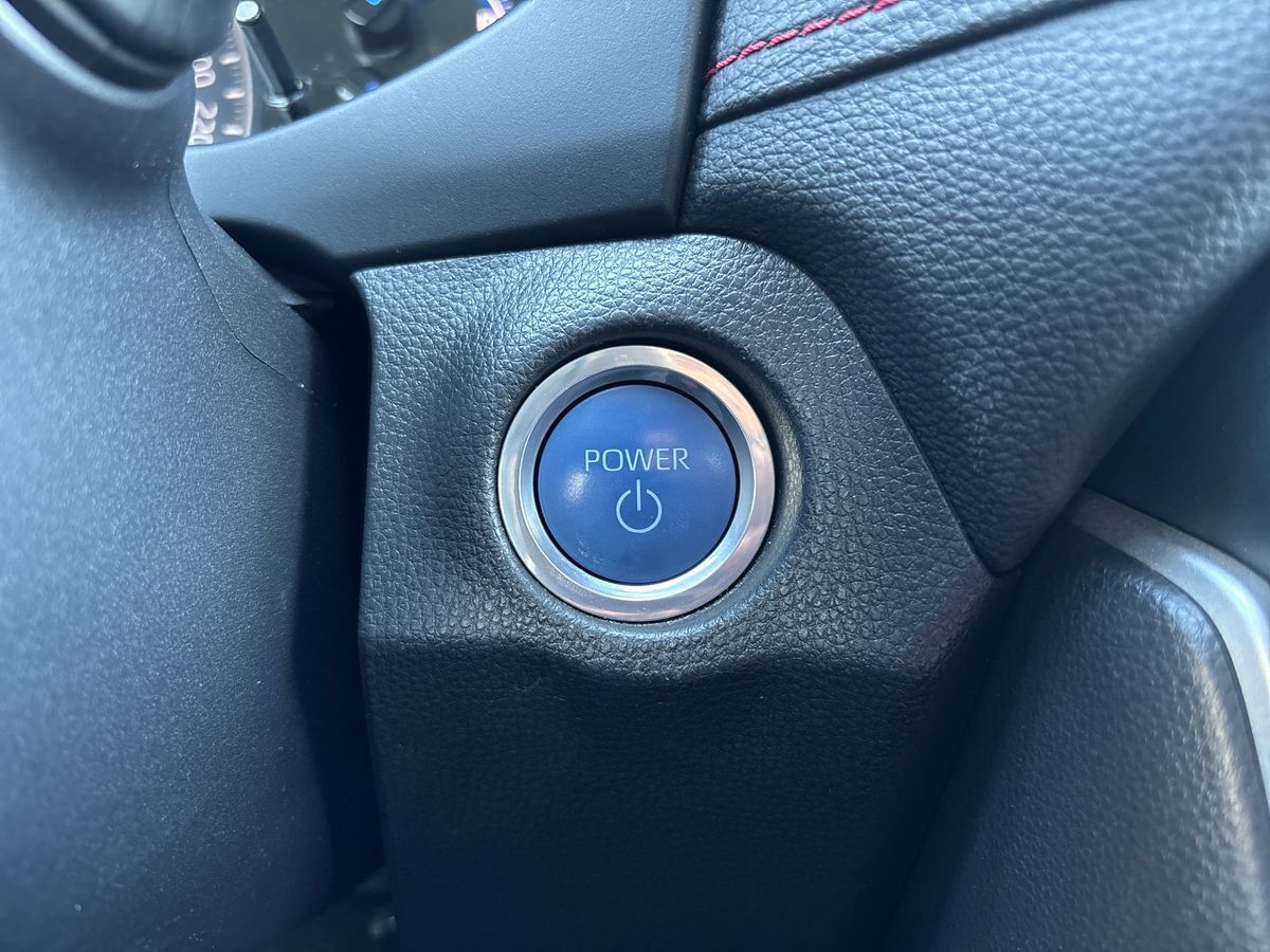 Billede af Toyota RAV4 Plug-in 2,5 Plugin-hybrid Active Business Comfort AWD 306HK 5d 6g Aut.