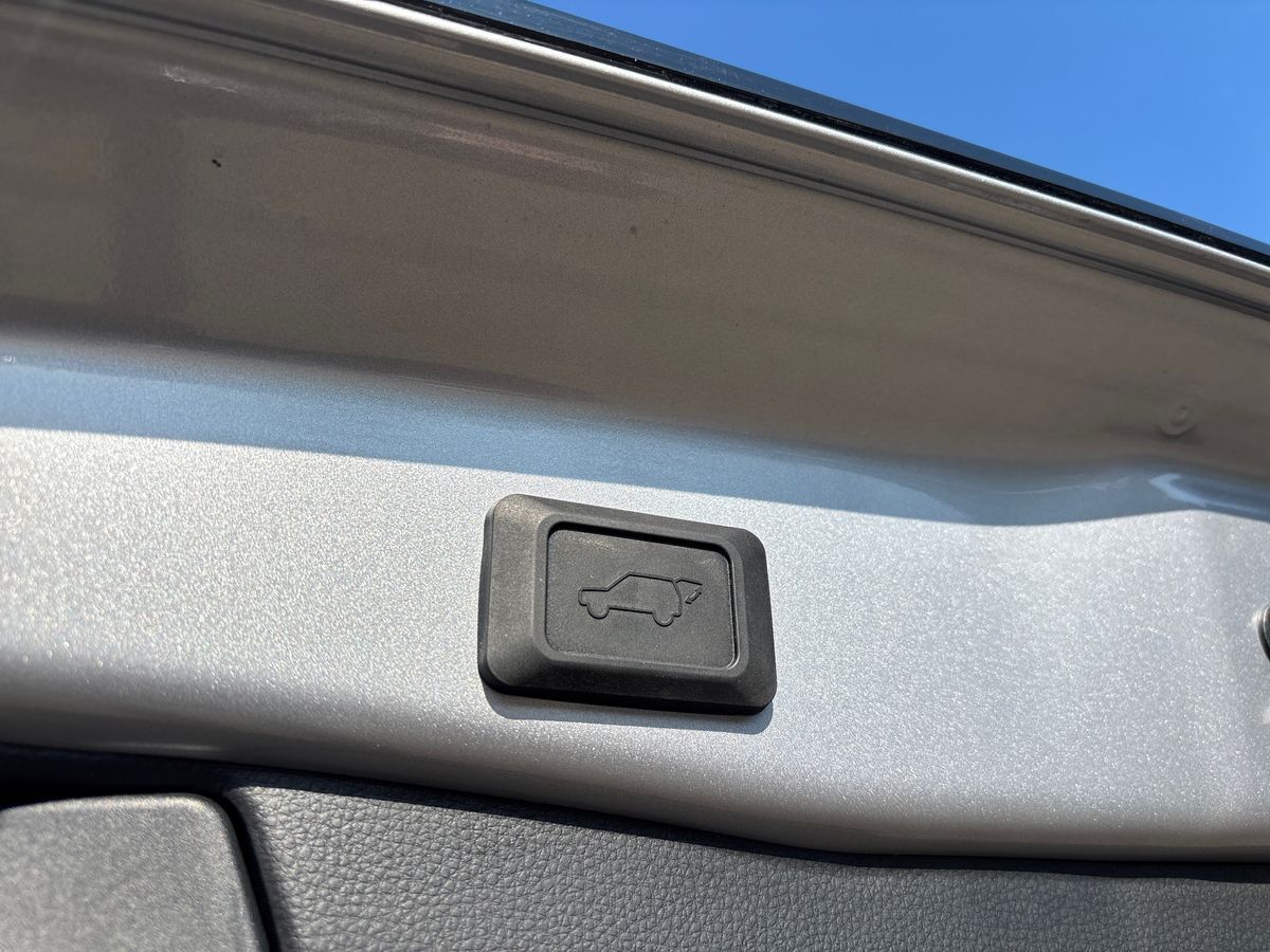 Billede af Toyota RAV4 Plug-in 2,5 Plugin-hybrid Active Business Comfort AWD 306HK 5d 6g Aut.