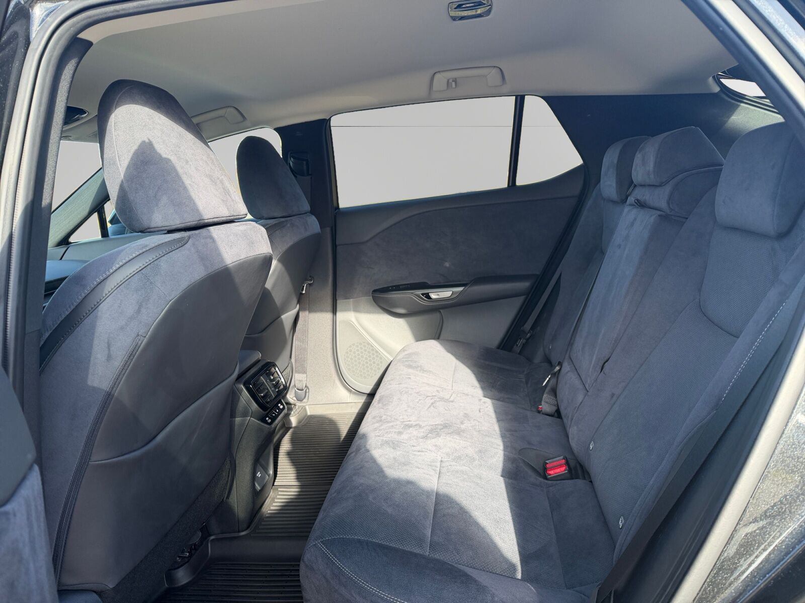 Billede af Lexus RZ 450e EL Luxury Direct4 313HK 4d Aut.