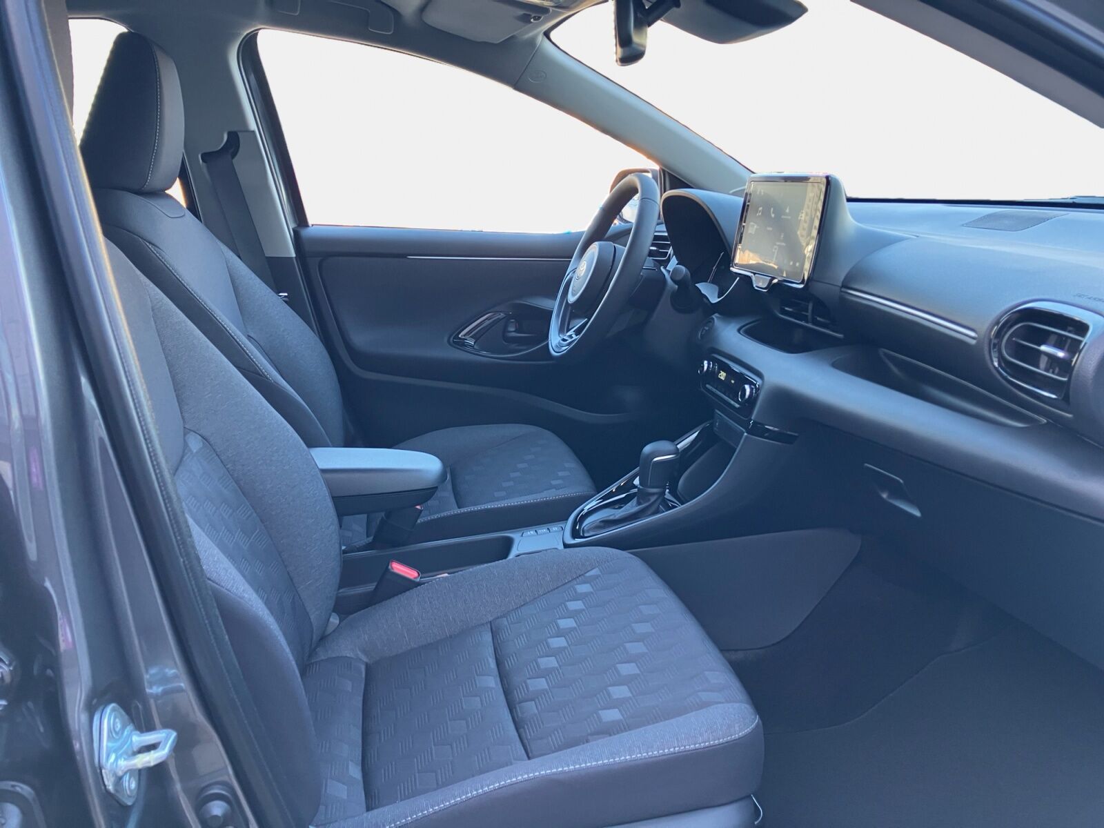 Billede af Toyota Yaris 1,5 Hybrid Style Comfort 116HK 5d Trinl. Gear