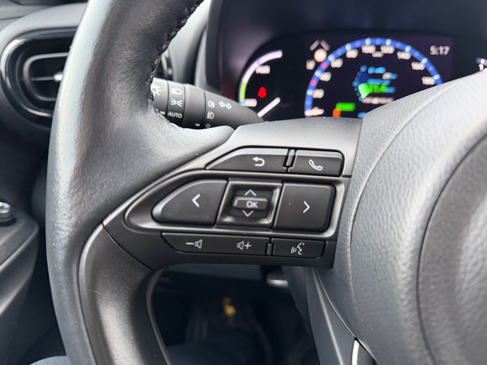 Billede af Toyota Yaris Cross 1,5 Hybrid Active Technology Plus 116HK 5d Trinl. Gear