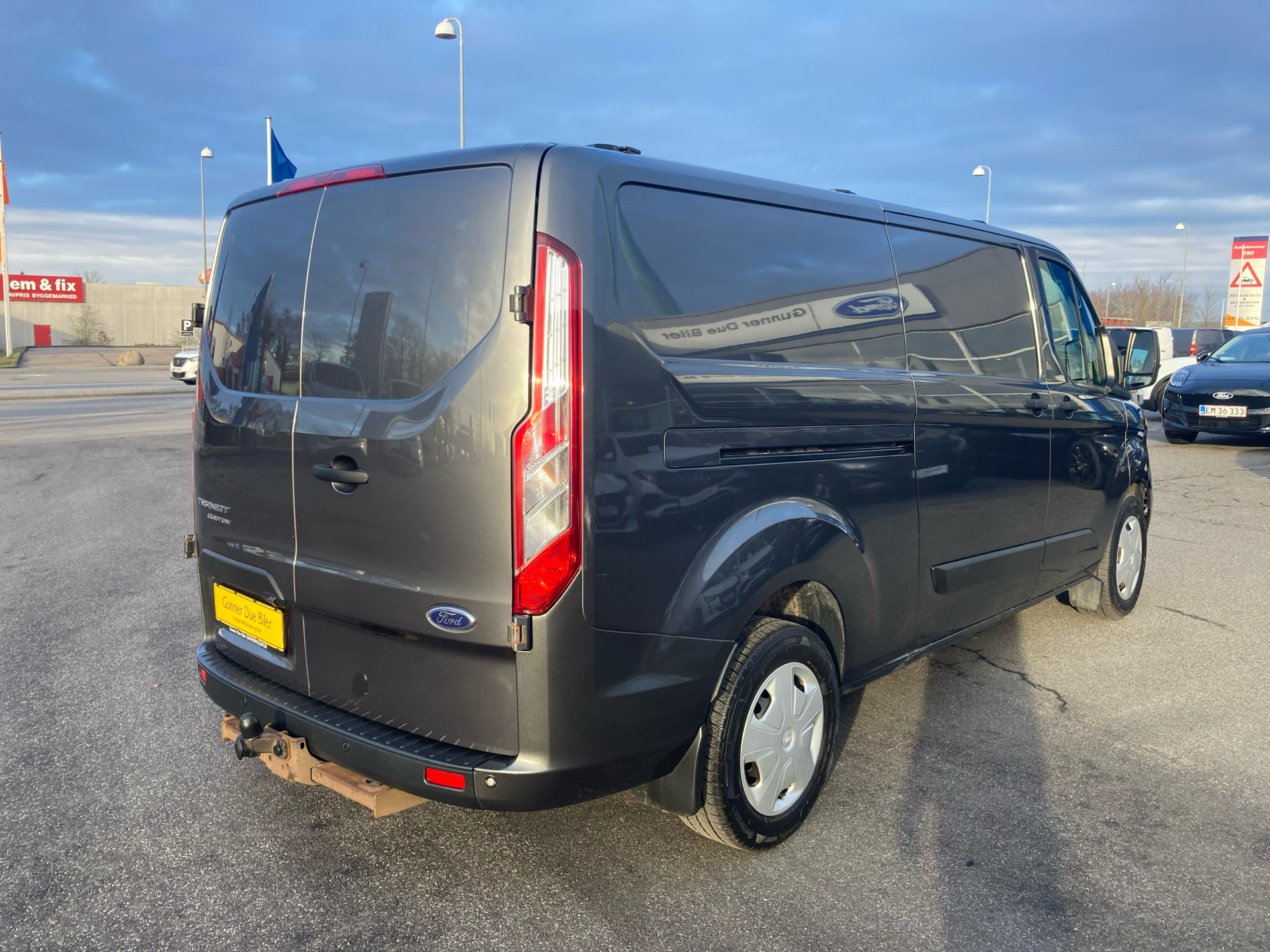Billede af Ford Transit Custom 300 L2H1 2,0 TDCi Trend 130HK Van 6g Aut.
