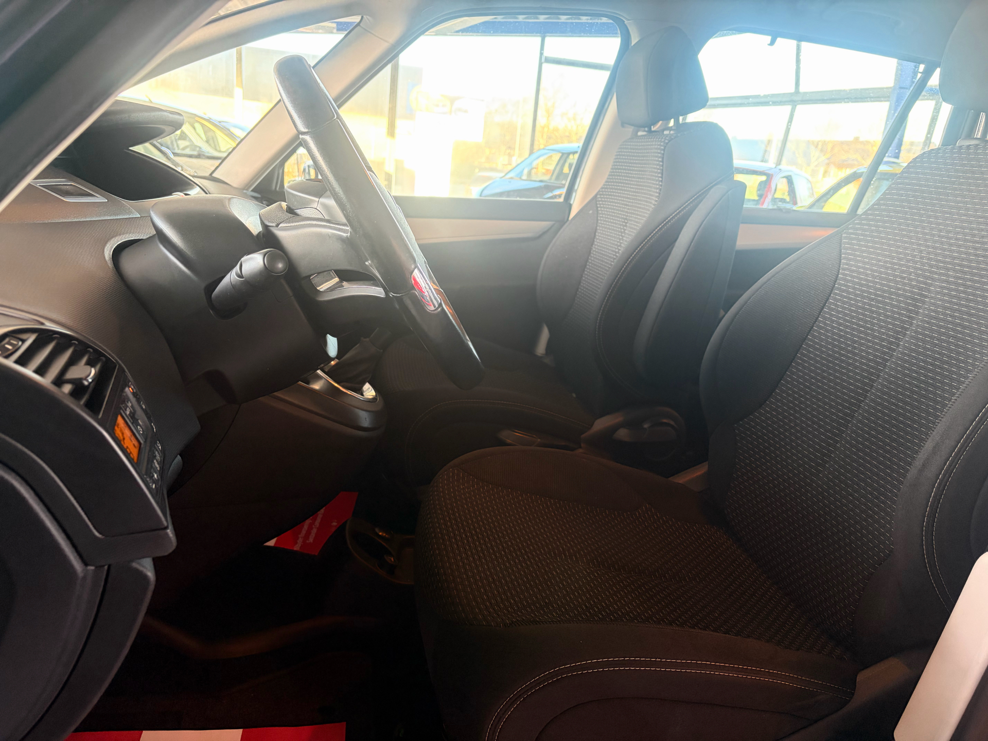Billede af Citroën C4 Picasso 1,8 i 16V 127HK