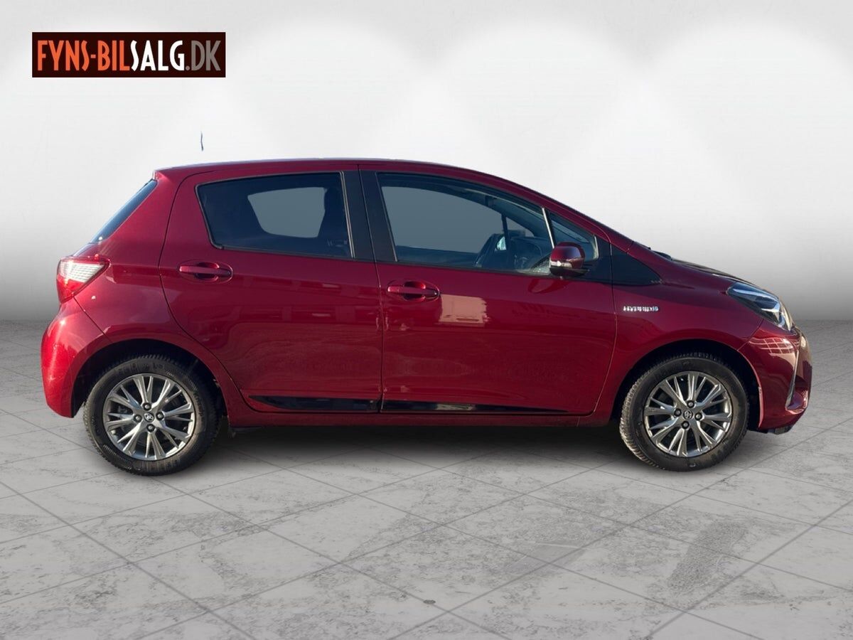 Billede af Toyota Yaris 1,5 Hybrid H2 Premium E-CVT 100HK 5d Trinl. Gear