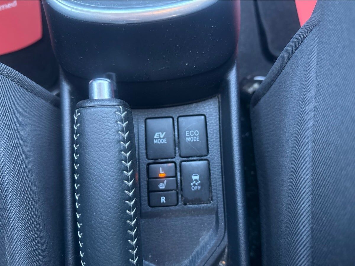 Billede af Toyota Yaris 1,5 Hybrid H2 Premium E-CVT 100HK 5d Trinl. Gear