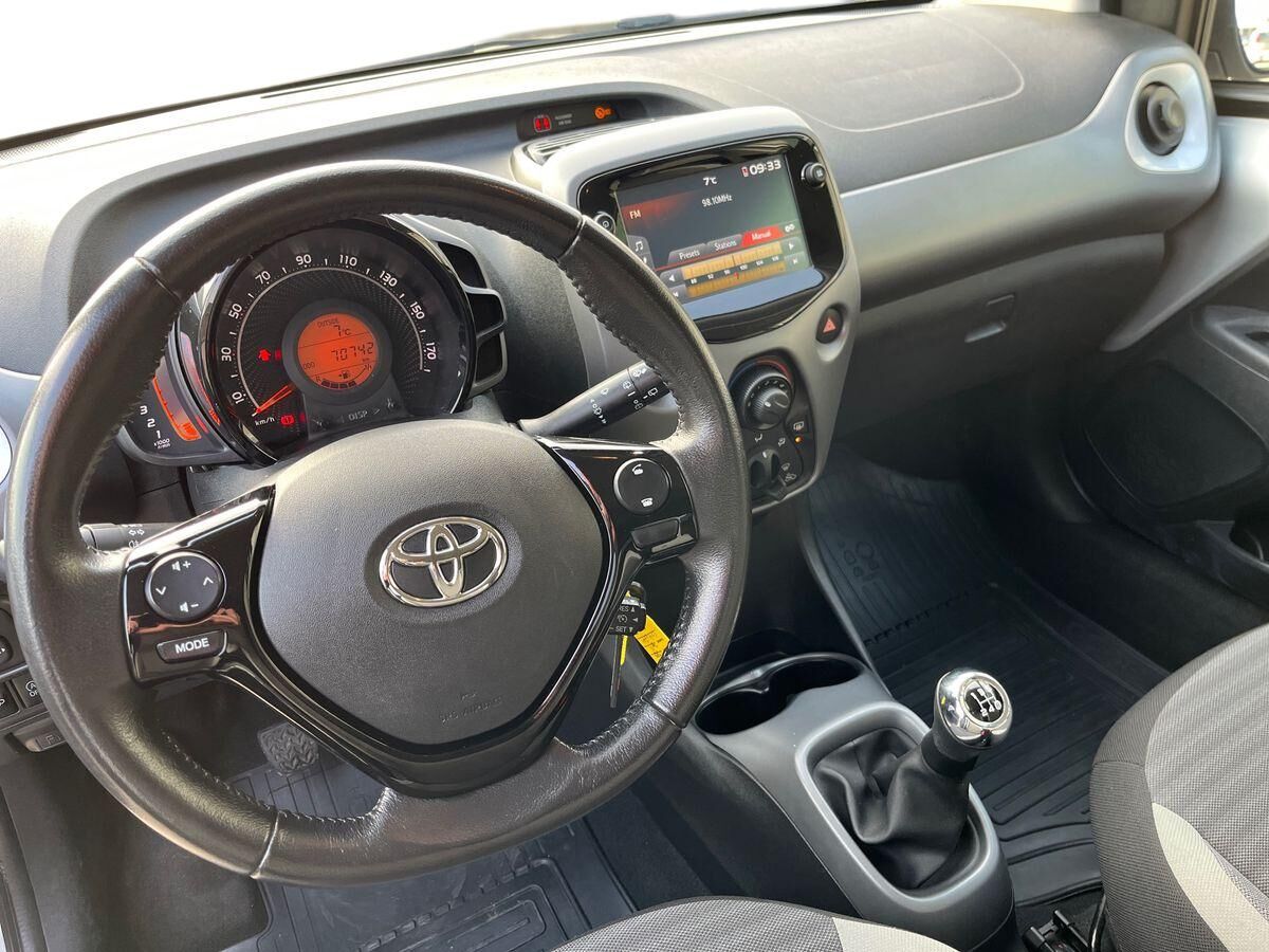 Billede af Toyota Aygo 1,0 VVT-I X-plore DAB+ 72HK 5d
