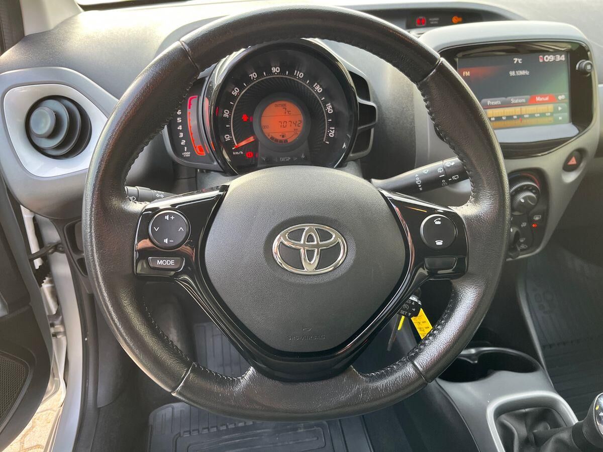 Billede af Toyota Aygo 1,0 VVT-I X-plore DAB+ 72HK 5d