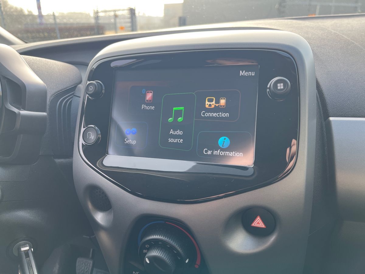 Billede af Toyota Aygo 1,0 VVT-I X-plore DAB+ 72HK 5d