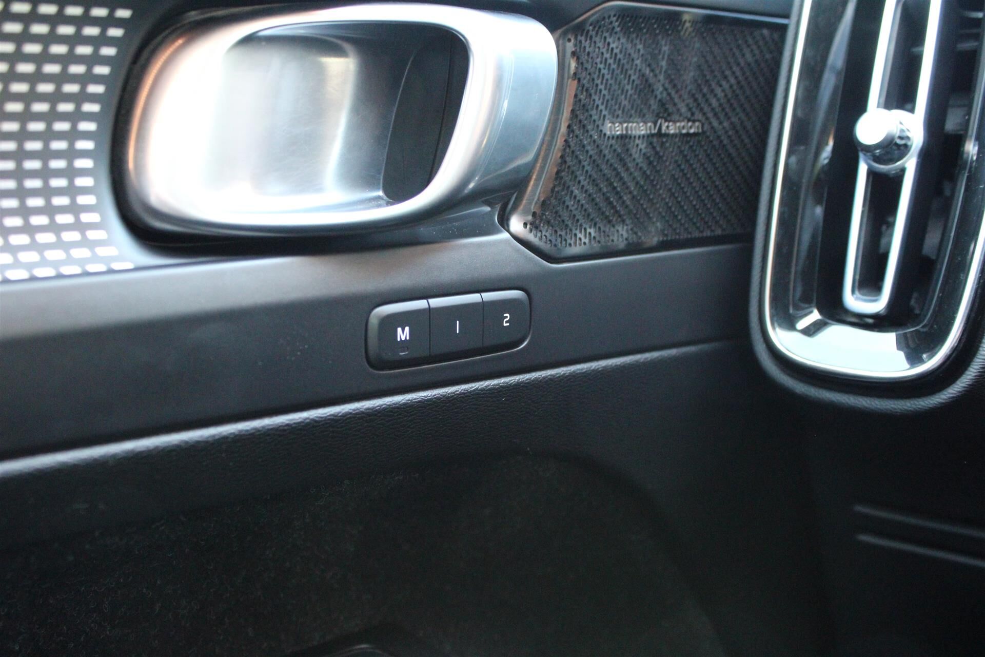 Billede af Volvo XC40 P8 Recharge Twin R-design AWD 408HK 5d Aut.