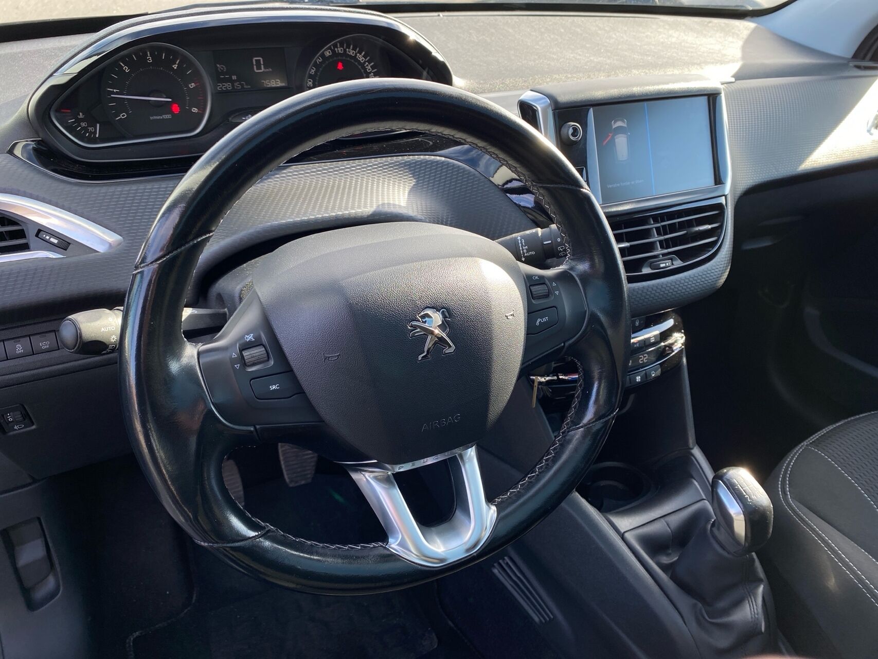 Billede af Peugeot 208 1,6 BlueHDi Desire Sky 100HK 5d