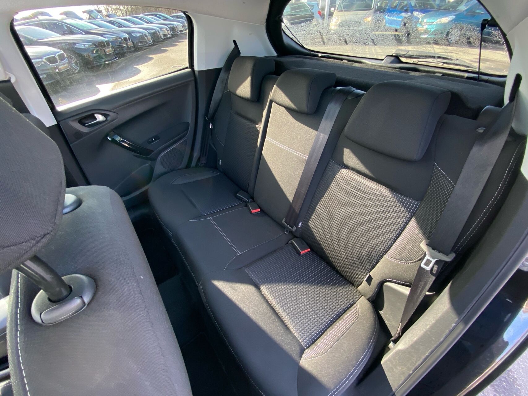 Billede af Peugeot 208 1,6 BlueHDi Desire Sky 100HK 5d