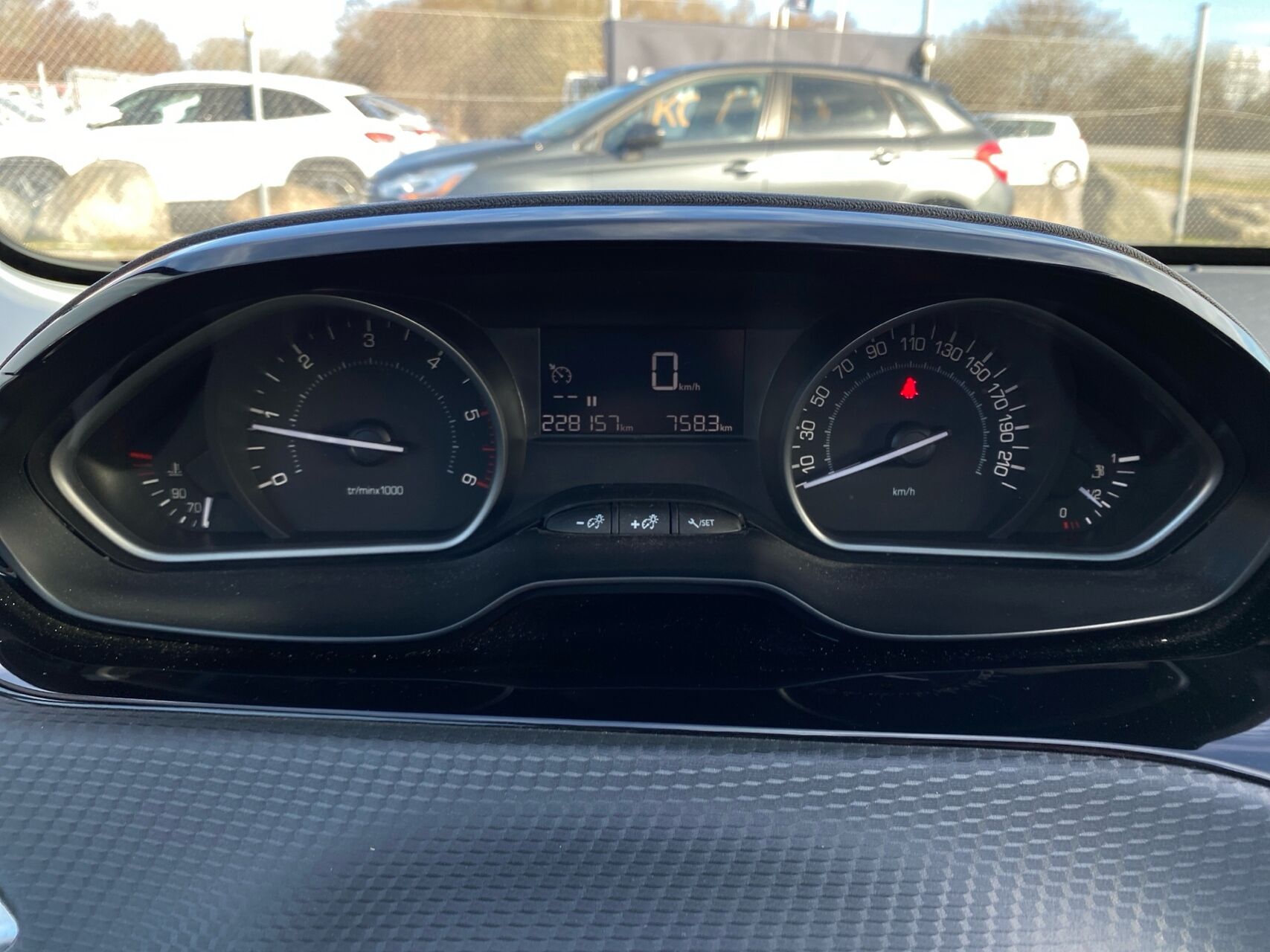 Billede af Peugeot 208 1,6 BlueHDi Desire Sky 100HK 5d