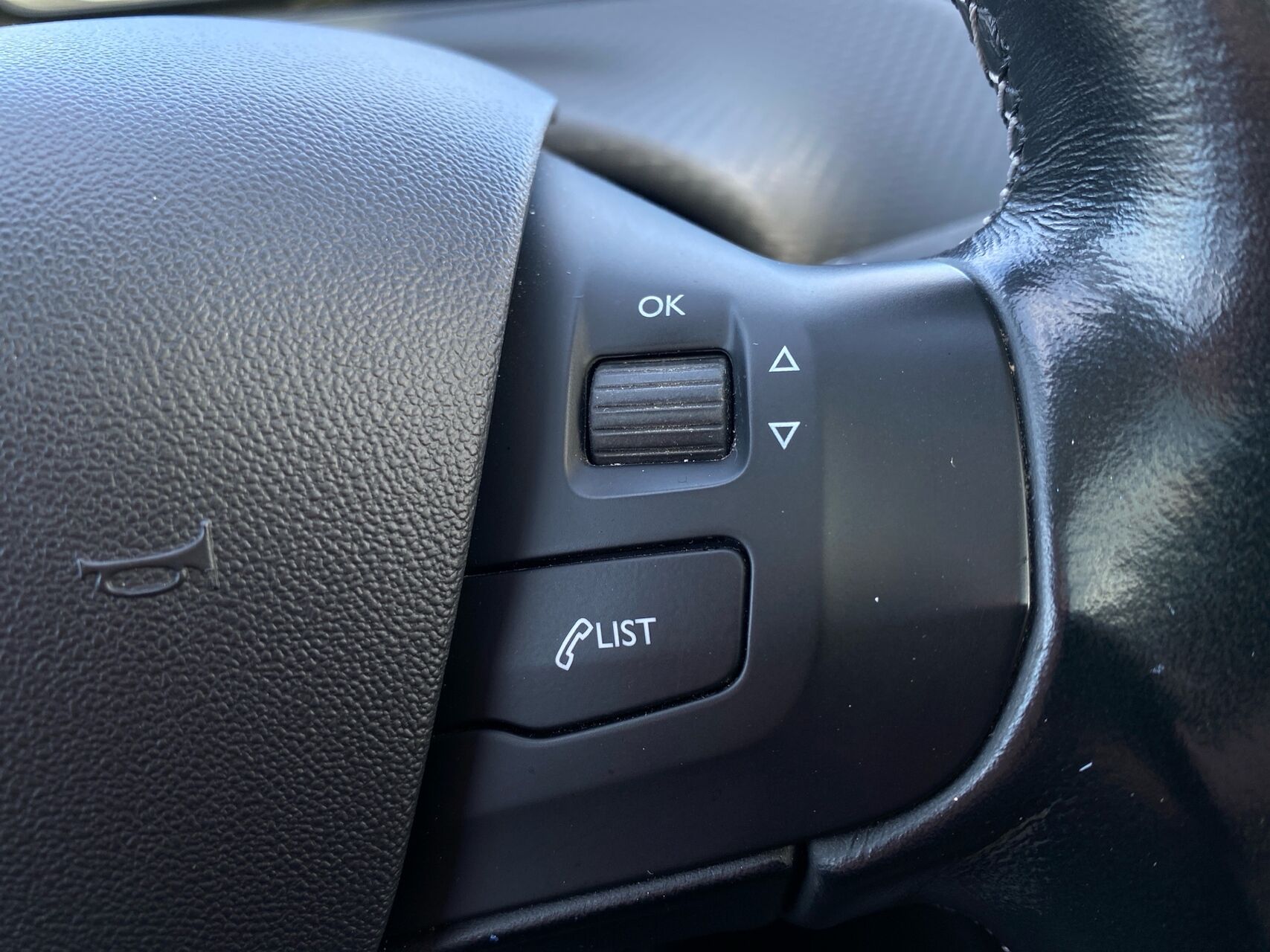 Billede af Peugeot 208 1,6 BlueHDi Desire Sky 100HK 5d