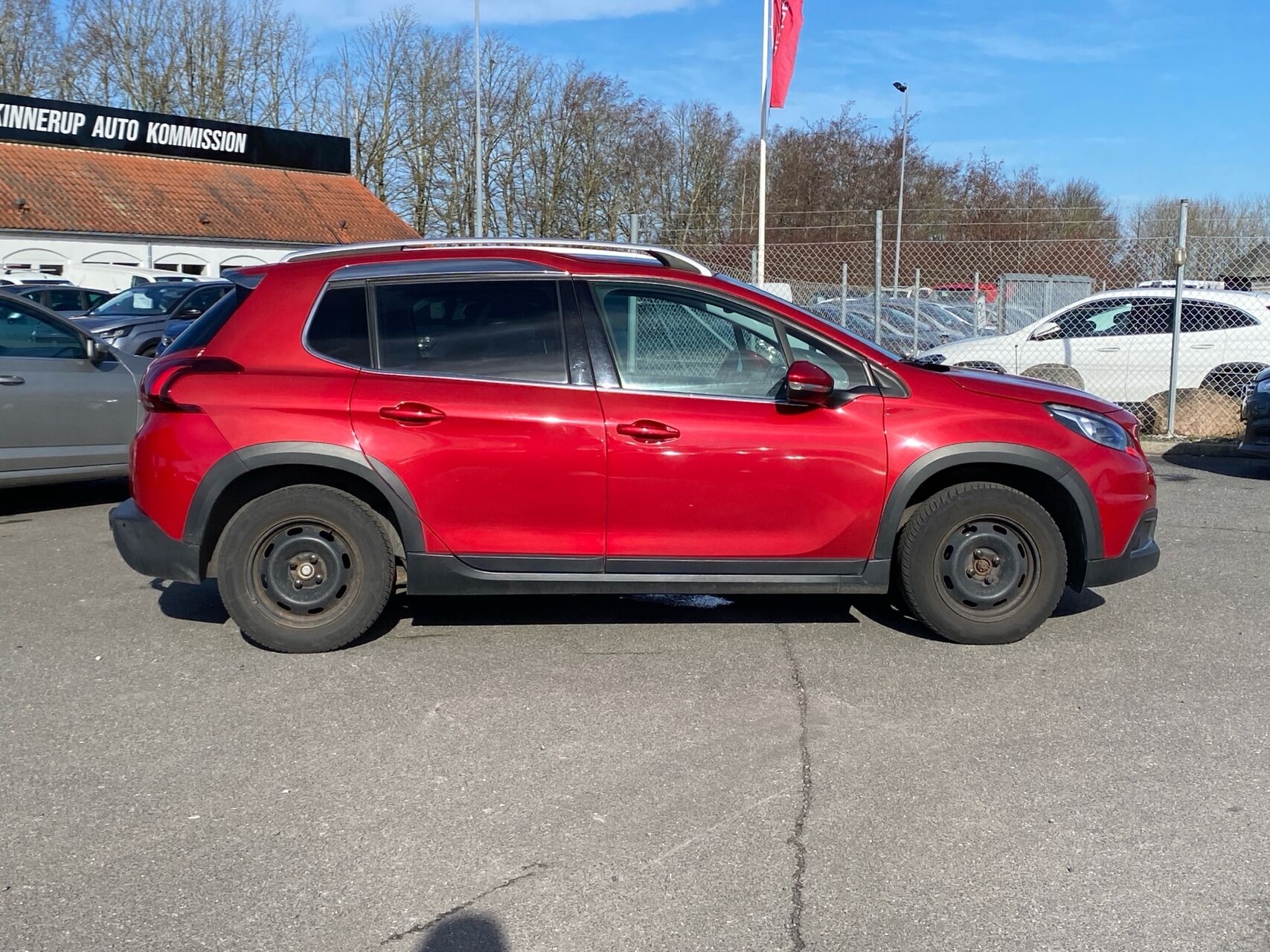Billede af Peugeot 2008 1,6 BlueHDi Allure Sky 100HK