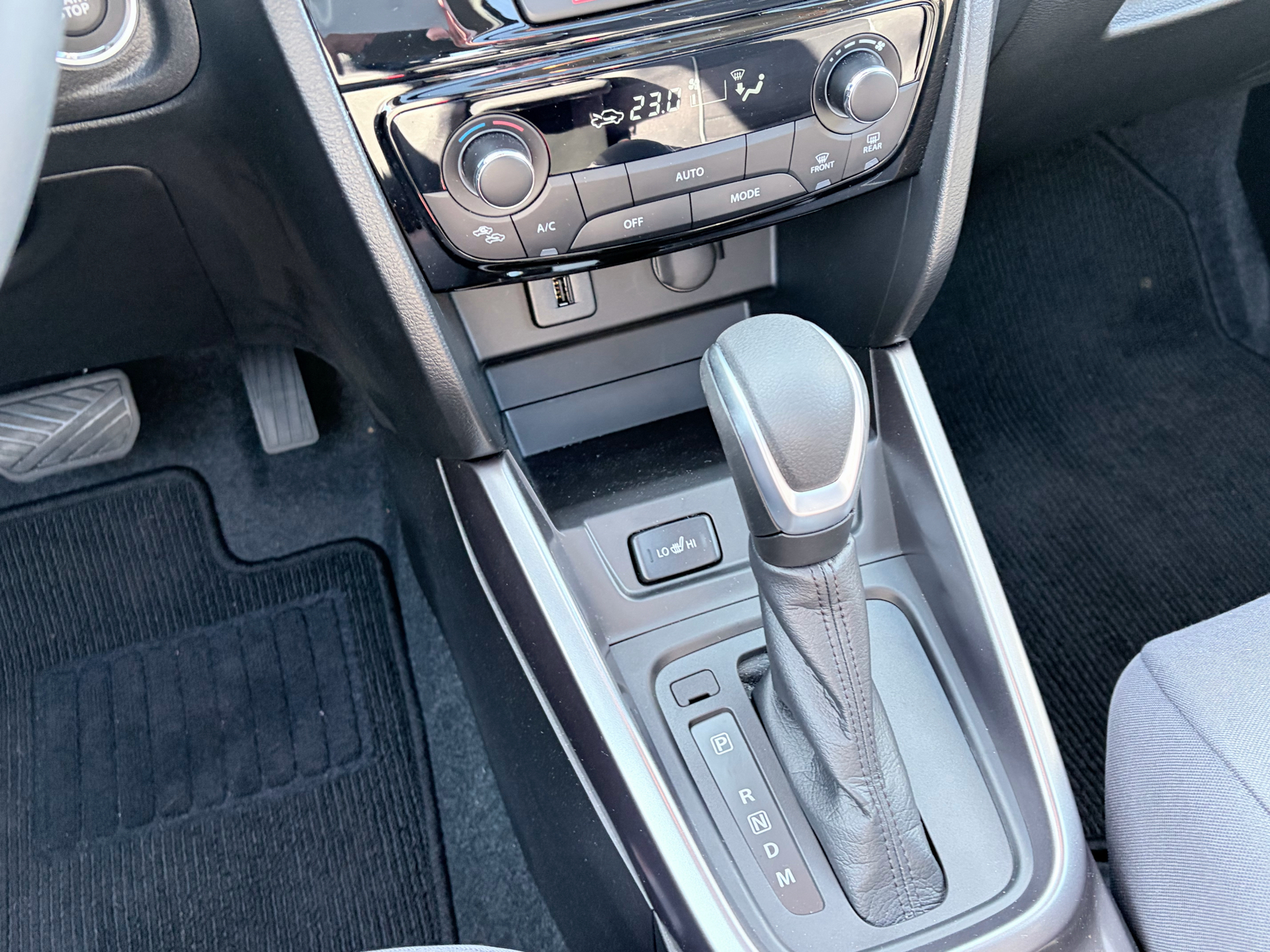 Billede af Suzuki Vitara 1,5 Hybrid Adventure AGS 102HK 5d 6g Aut.