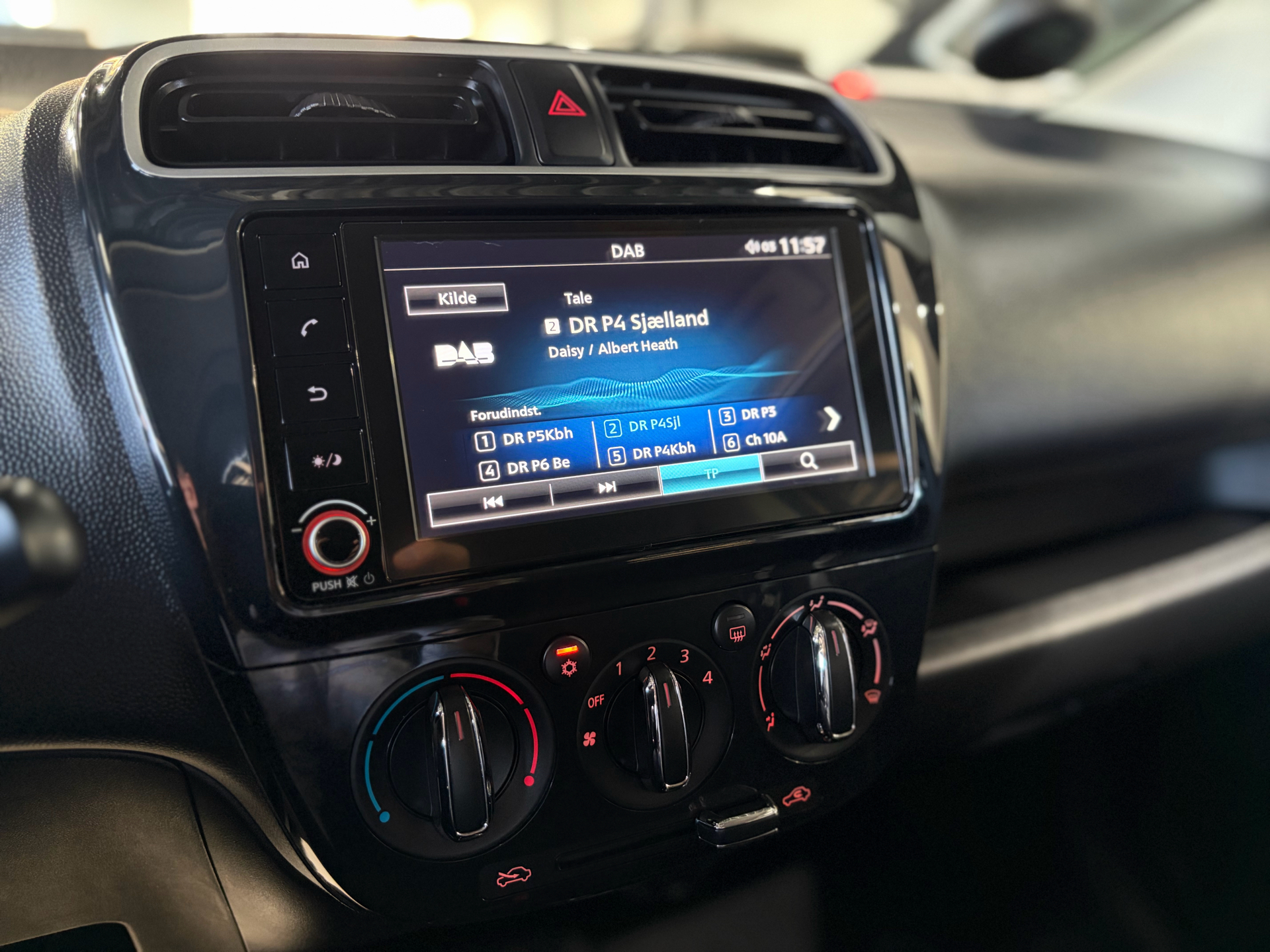 Billede af Mitsubishi Space Star 1,2 Cosmic AS&G 71HK 5d