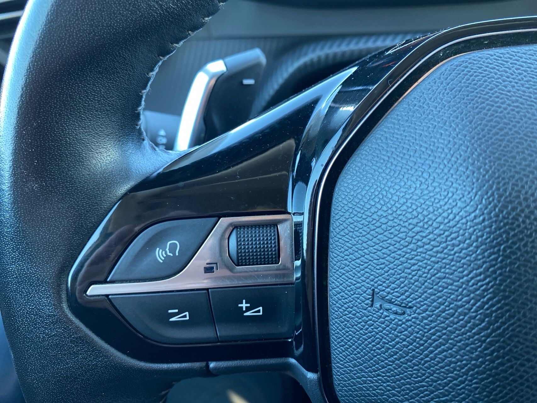 Billede af Peugeot 2008 1,5 BlueHDi Allure Pack EAT8 130HK 5d 8g Aut.