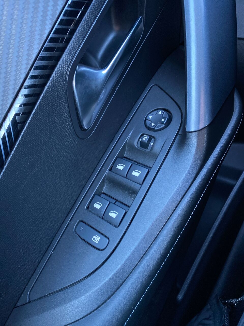 Billede af Peugeot 2008 1,5 BlueHDi Allure Pack EAT8 130HK 5d 8g Aut.