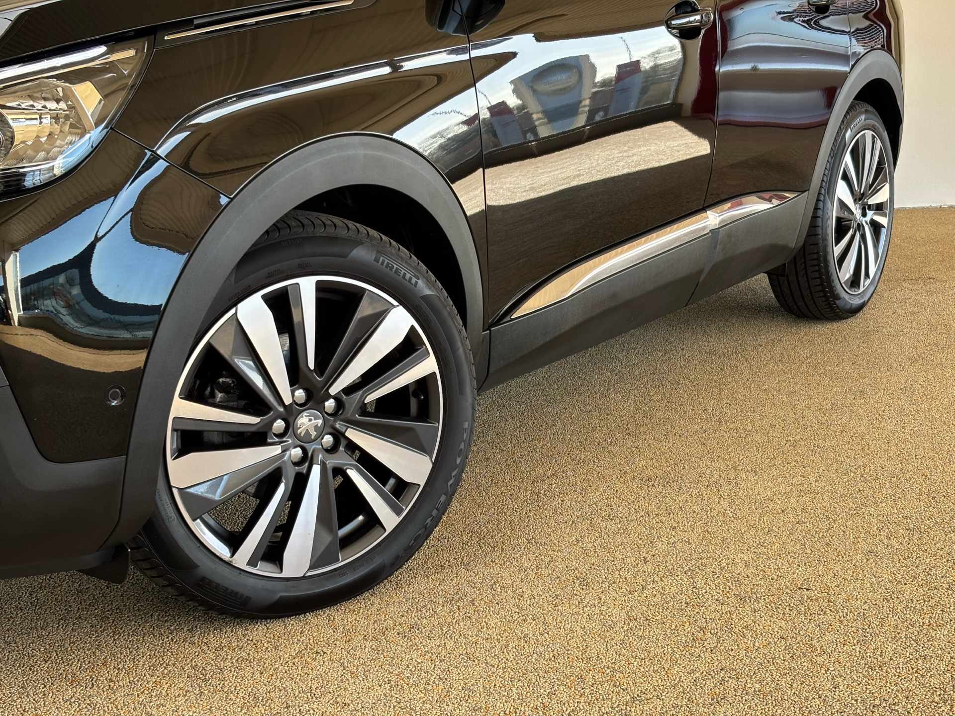 Billede af Peugeot 3008 1,5 BlueHDi Allure LTD EAT8 130HK 5d 8g Aut.