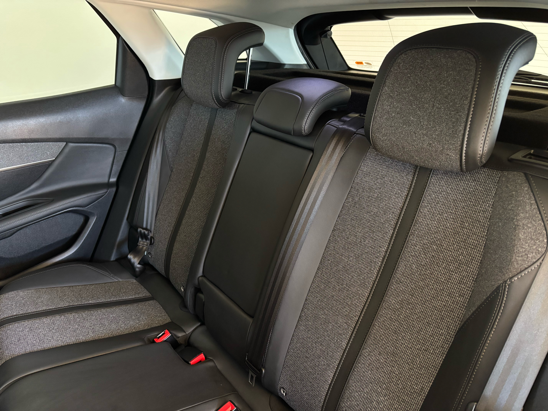 Billede af Peugeot 3008 1,5 BlueHDi Allure LTD EAT8 130HK 5d 8g Aut.