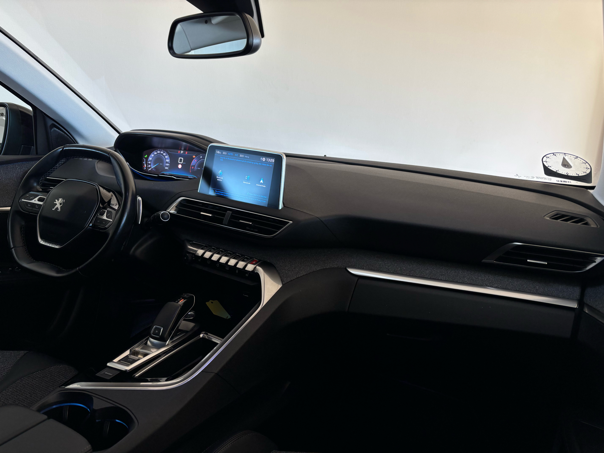 Billede af Peugeot 3008 1,5 BlueHDi Allure LTD EAT8 130HK 5d 8g Aut.