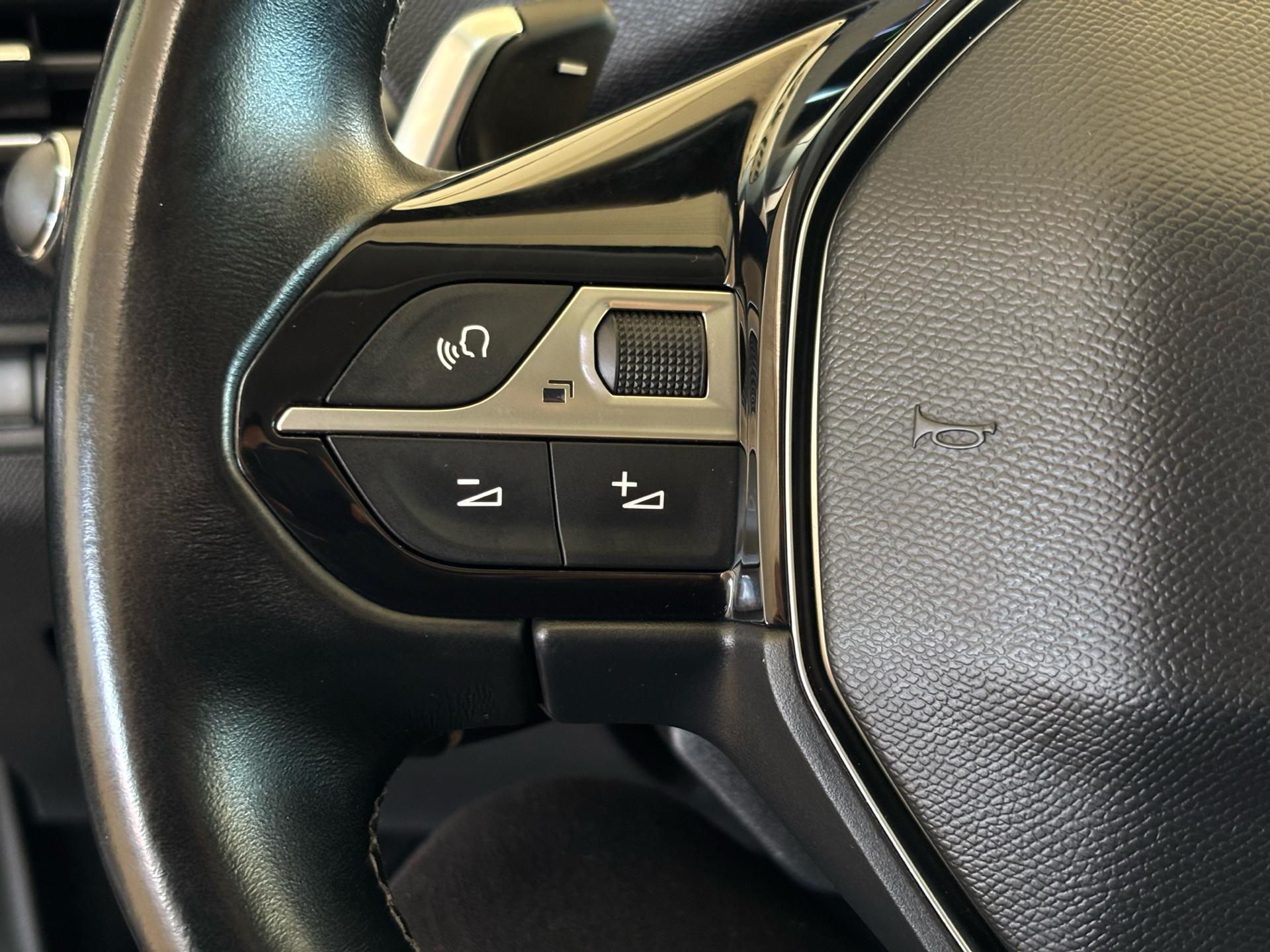 Billede af Peugeot 3008 1,5 BlueHDi Allure LTD EAT8 130HK 5d 8g Aut.