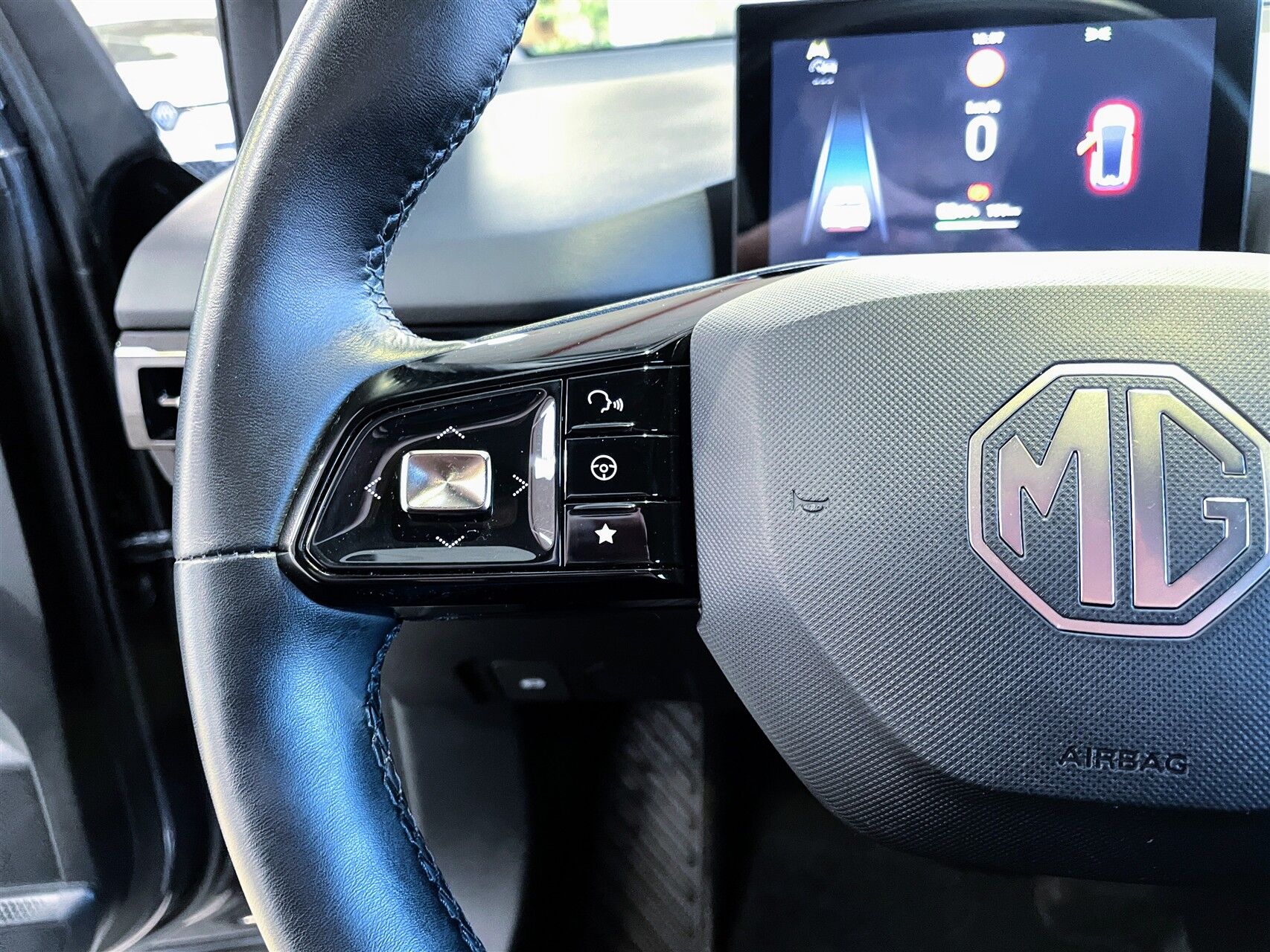 Billede af MG MG4 Electric EL Luxury Long Range 204HK 5d Aut.