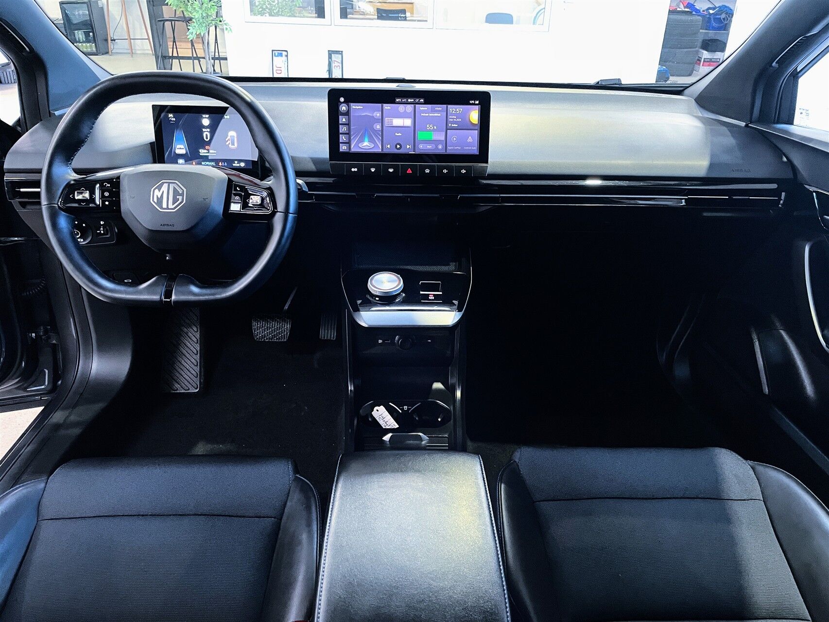 Billede af MG MG4 Electric EL Luxury Long Range 204HK 5d Aut.