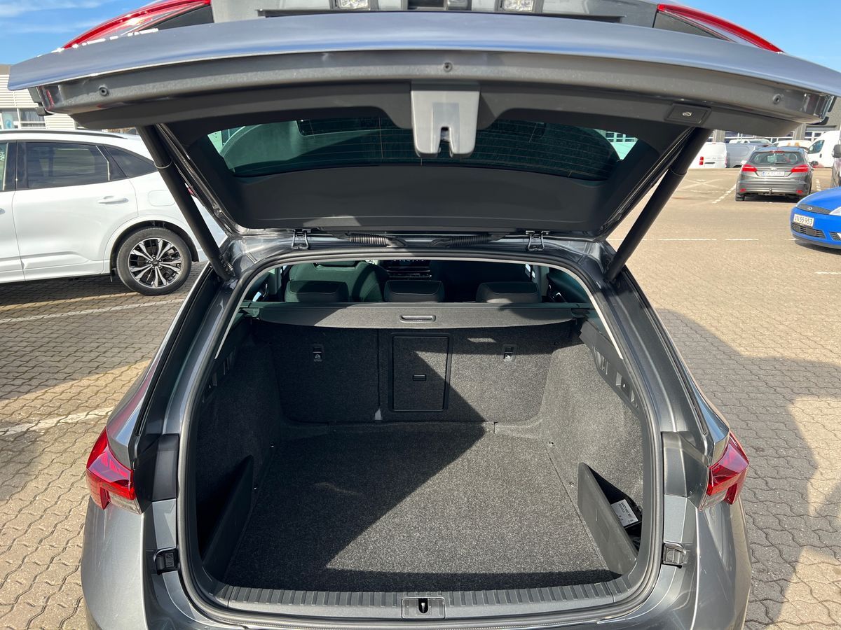 Billede af Skoda Octavia Combi 1,5 eTSI  Mild hybrid Style DSG 150HK Stc 7g Aut.