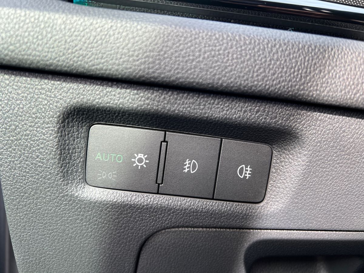 Billede af Skoda Octavia Combi 1,5 eTSI  Mild hybrid Style DSG 150HK Stc 7g Aut.