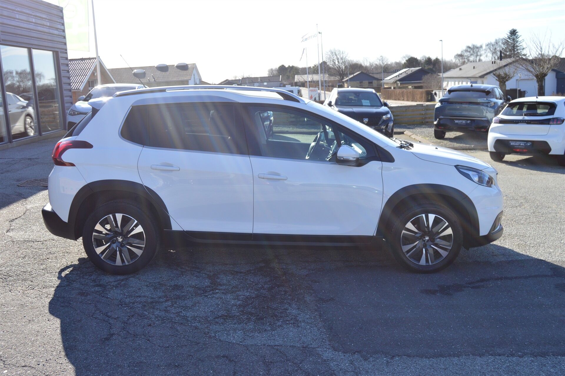 Billede af Peugeot 2008 1,6 BlueHDi Allure 100HK