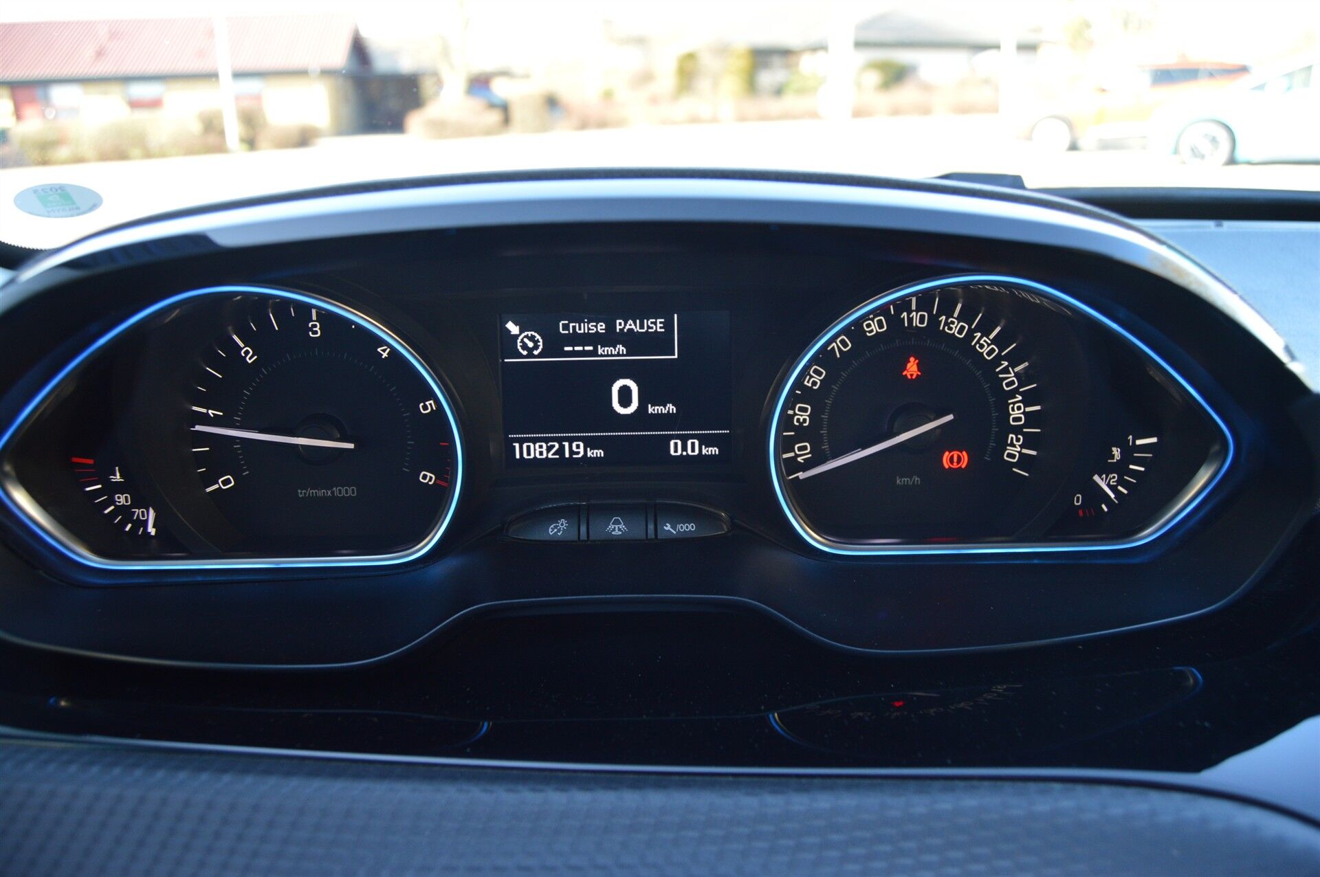 Billede af Peugeot 2008 1,6 BlueHDi Allure 100HK