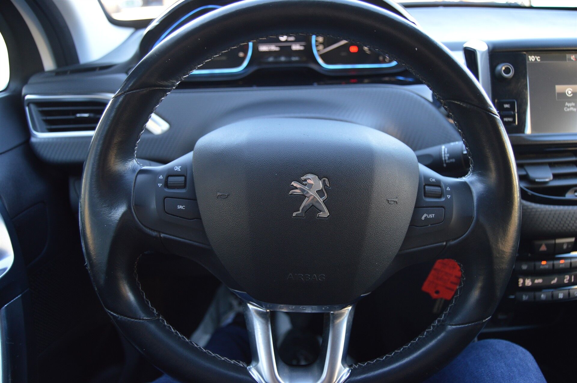 Billede af Peugeot 2008 1,6 BlueHDi Allure 100HK