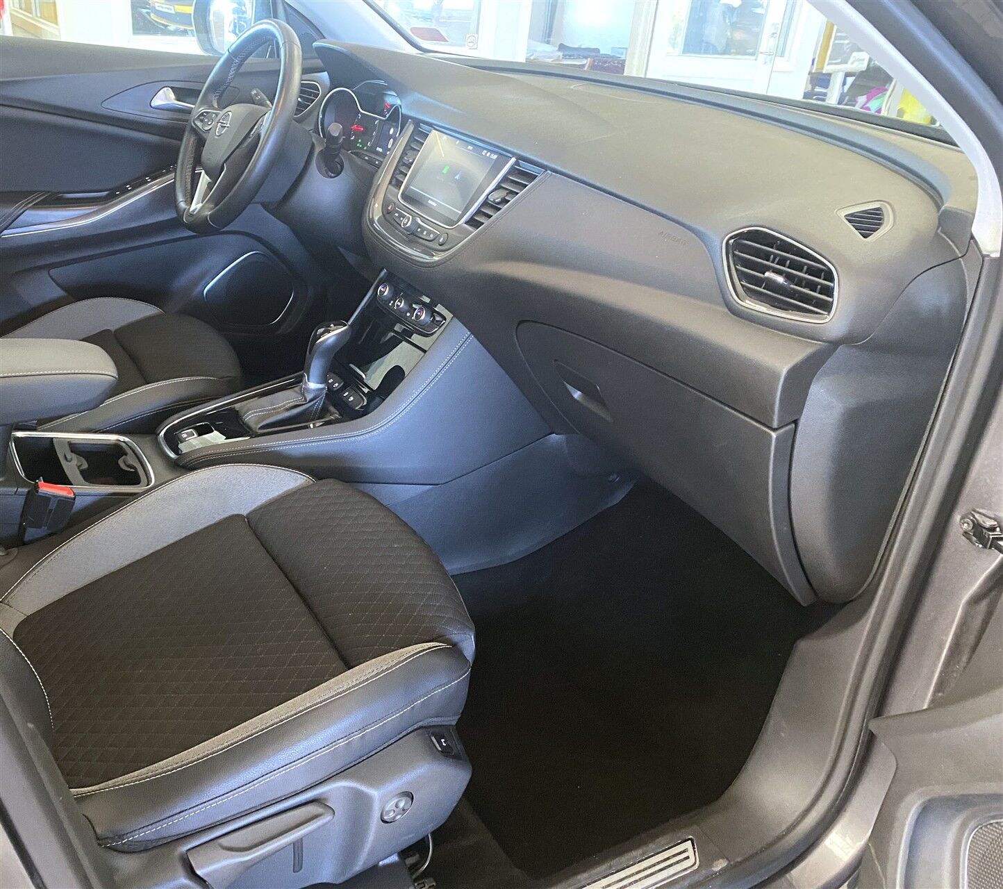 Billede af Opel Grandland X 1,2 T Exclusive Start/Stop 130HK 5d 8g Aut.