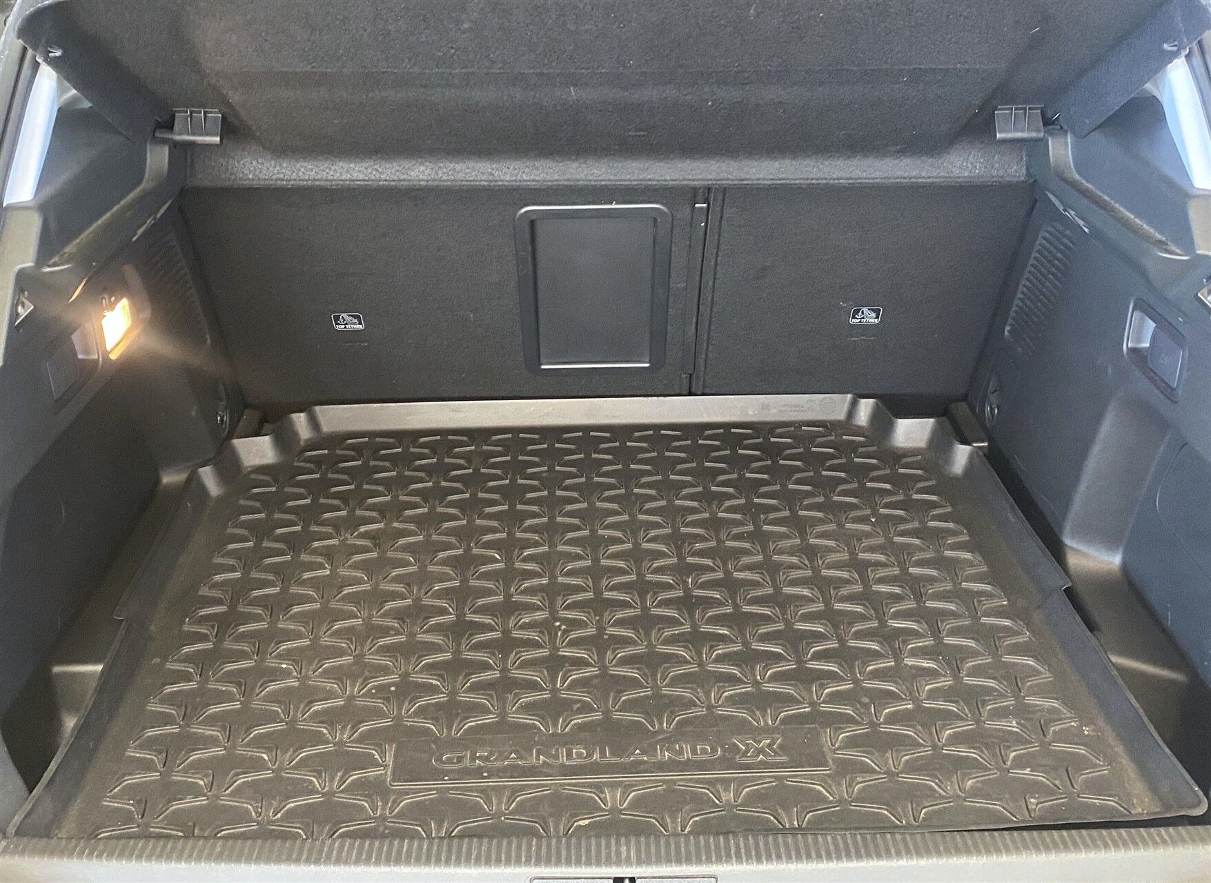 Billede af Opel Grandland X 1,2 T Exclusive Start/Stop 130HK 5d 8g Aut.