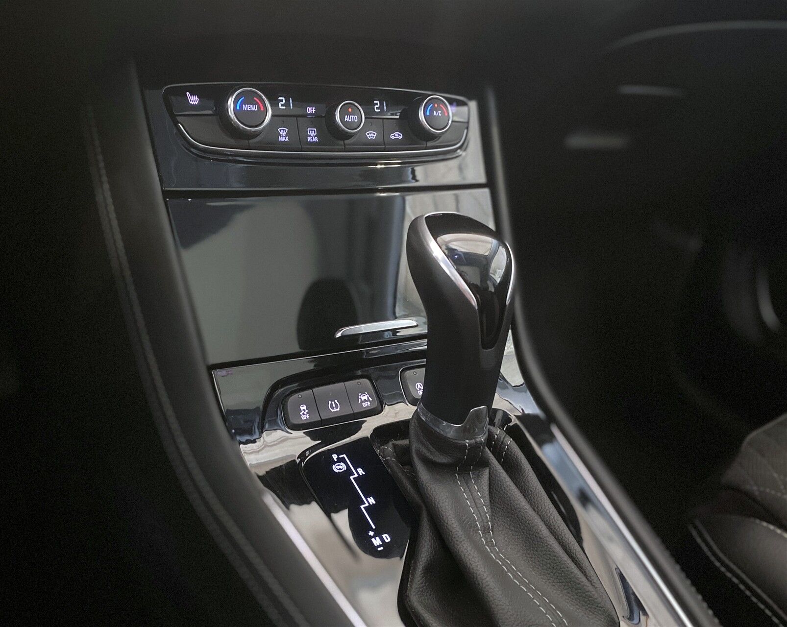 Billede af Opel Grandland X 1,2 T Exclusive Start/Stop 130HK 5d 8g Aut.