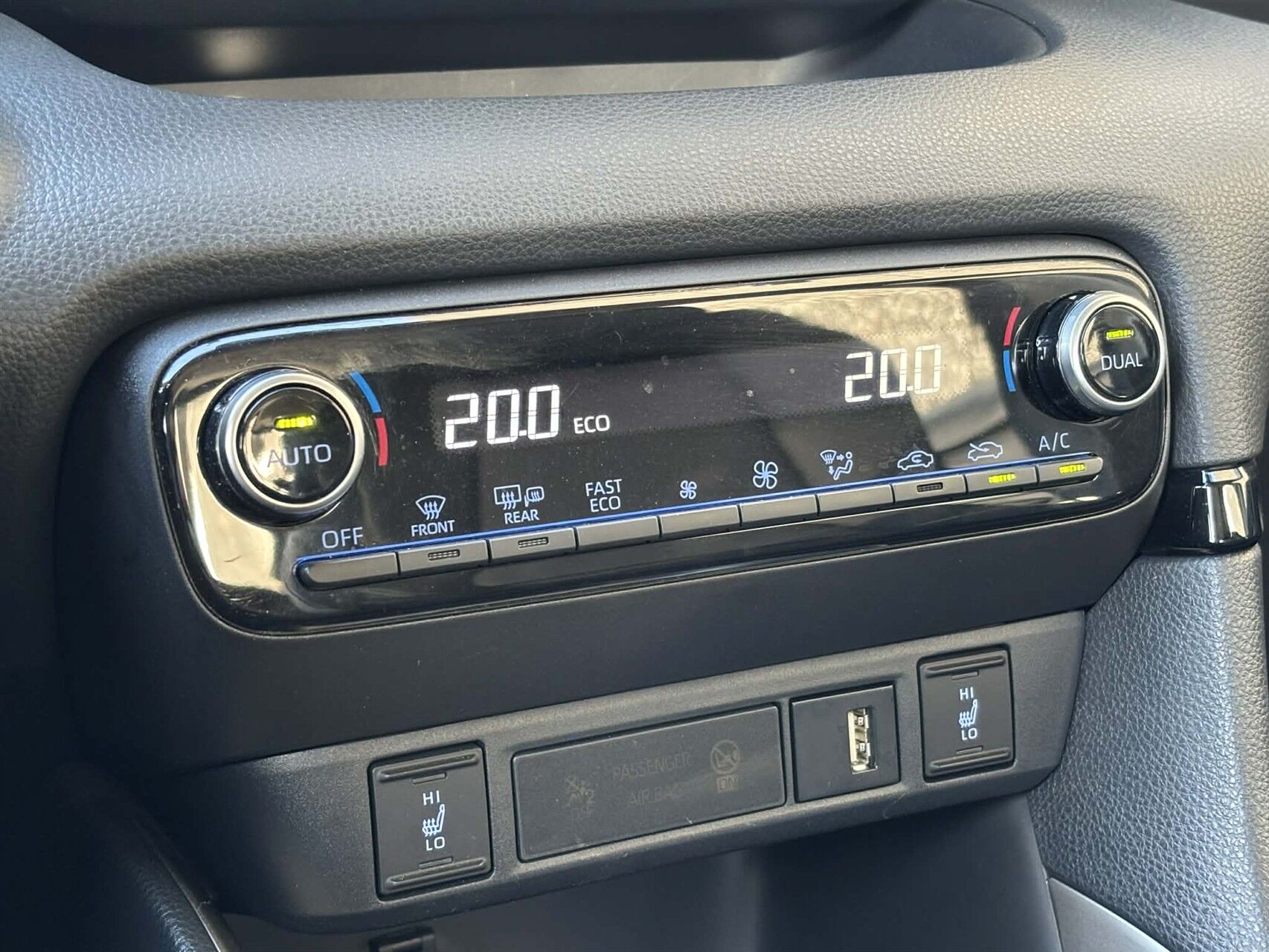 Billede af Mazda 2 1,5 VVT-I  Hybrid Agile Comfort & Safety Pack CVT 116HK 5d Trinl. Gear