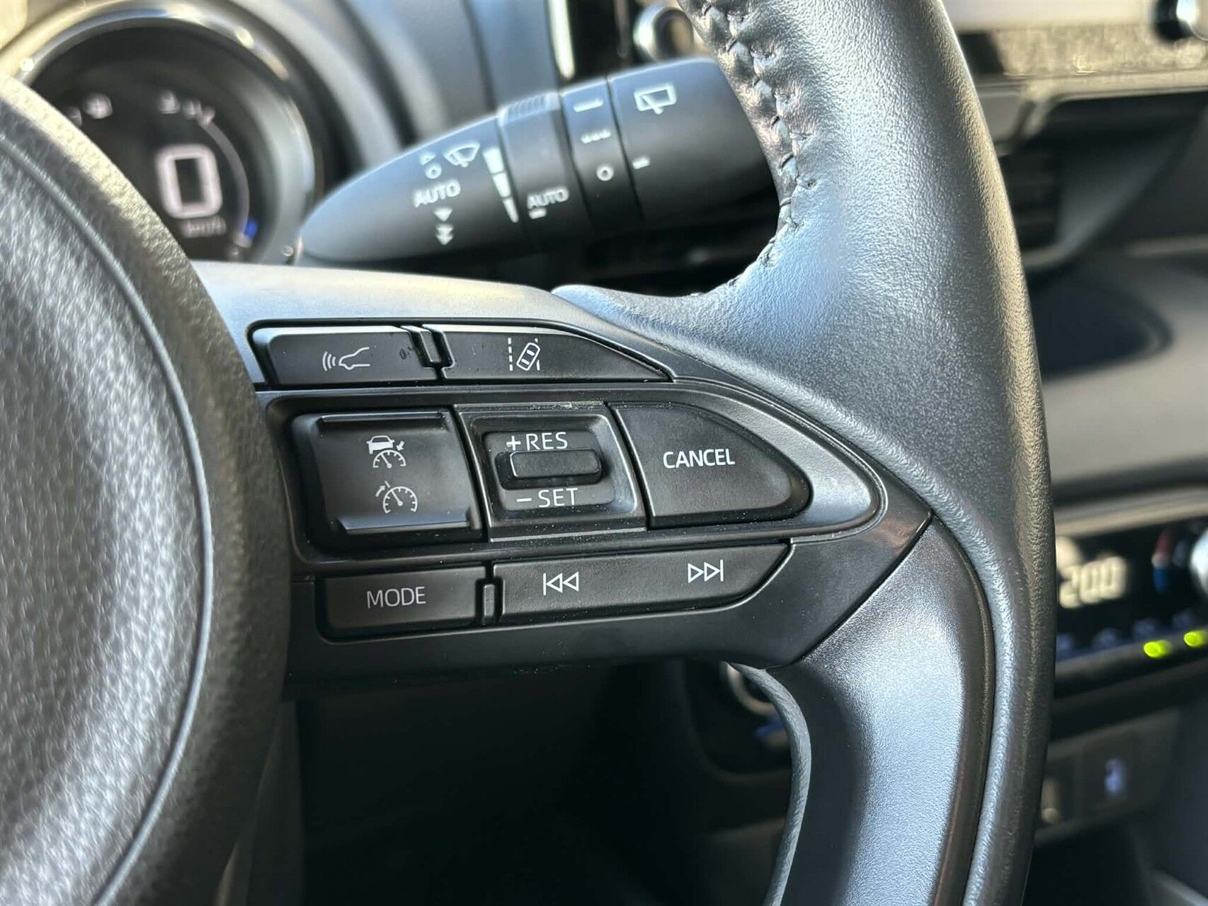 Billede af Mazda 2 1,5 VVT-I  Hybrid Agile Comfort & Safety Pack CVT 116HK 5d Trinl. Gear